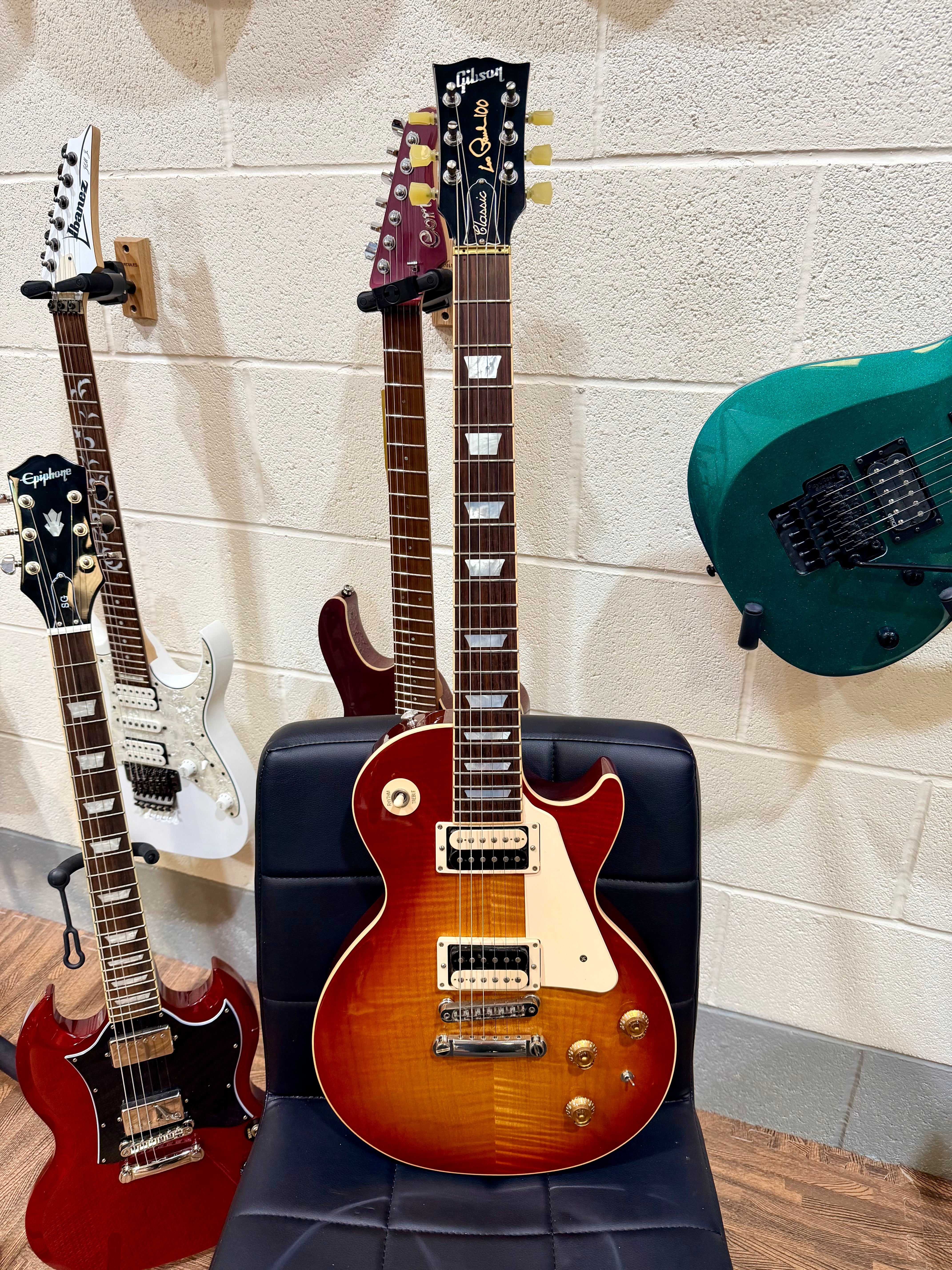 🌟Les Paul 100th🌟 2015 Gibson Les Paul Classic~ Cherry Sunburst + Case & Docs!