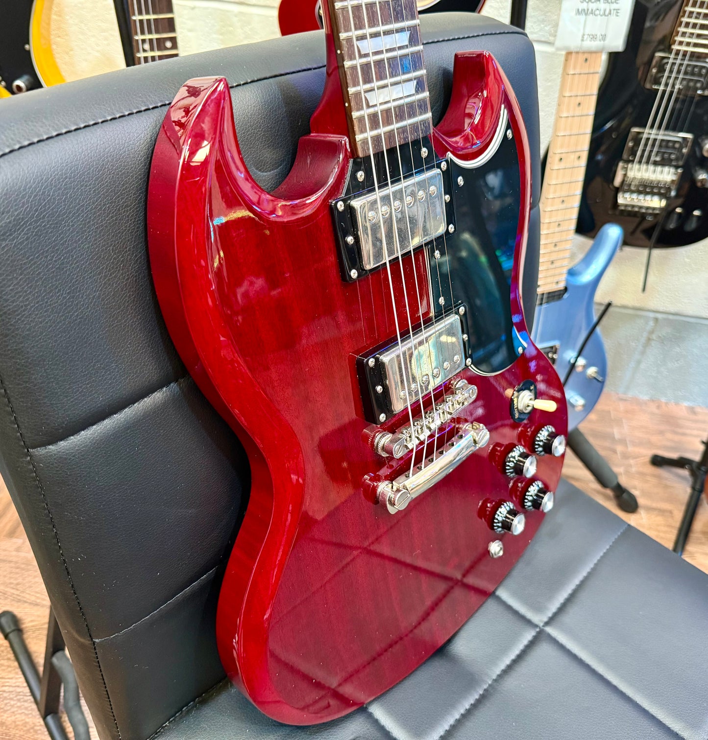 🍒2012🍒 Epiphone SG G-400 Pro~ Heritage Cherry Red + Hiscox Hard Case!
