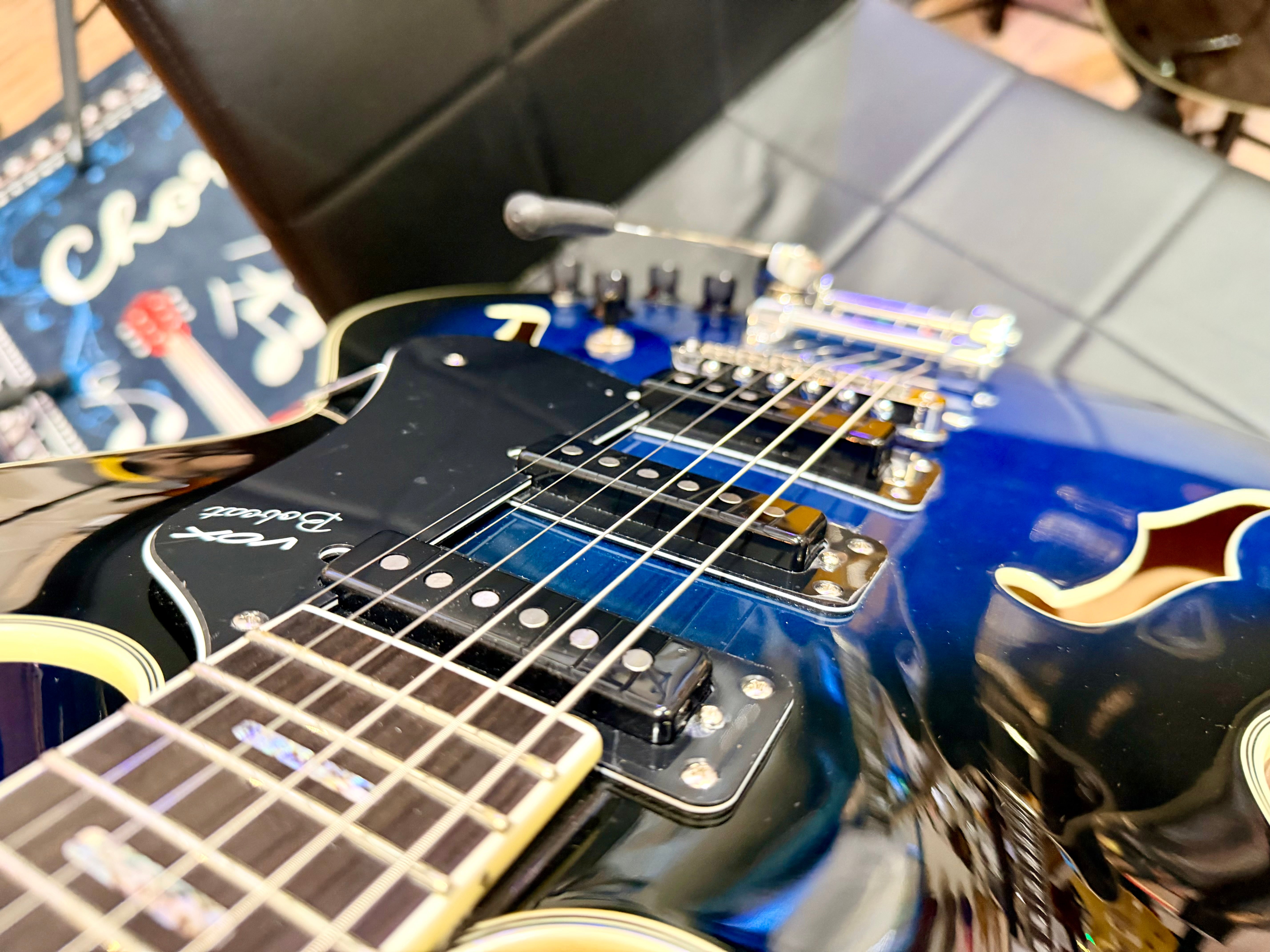 🔥MINT🔥 Vox Bobcat S66 Semi-Hollow ‘335’ Bigsby~ Blue Burst~ 2022 Korea 3 Pickup!
