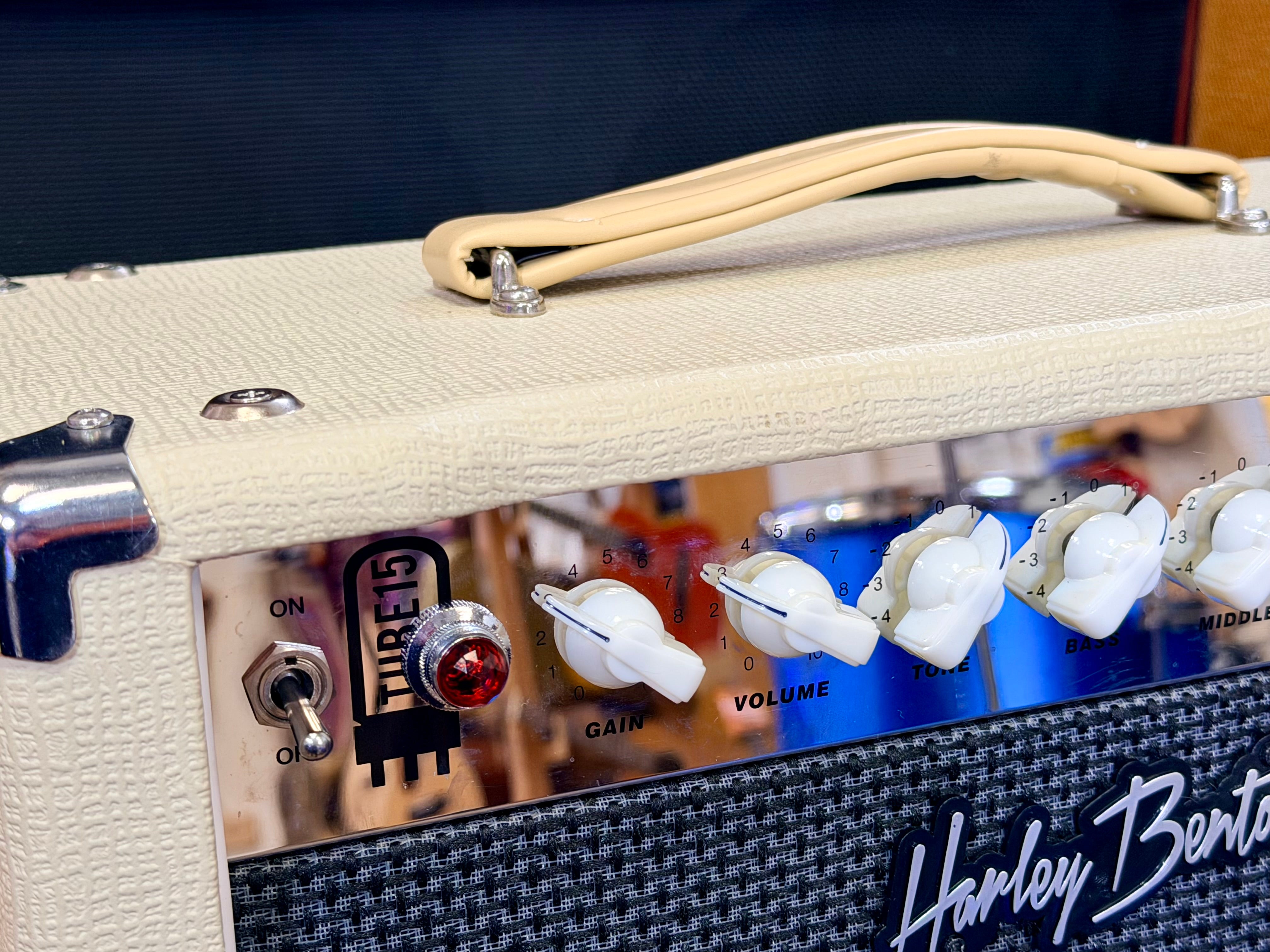 ✨MINT✨ Harley Benton TUBE15 Celestion 15W All-Valve Combo Guitar Amp~ White!