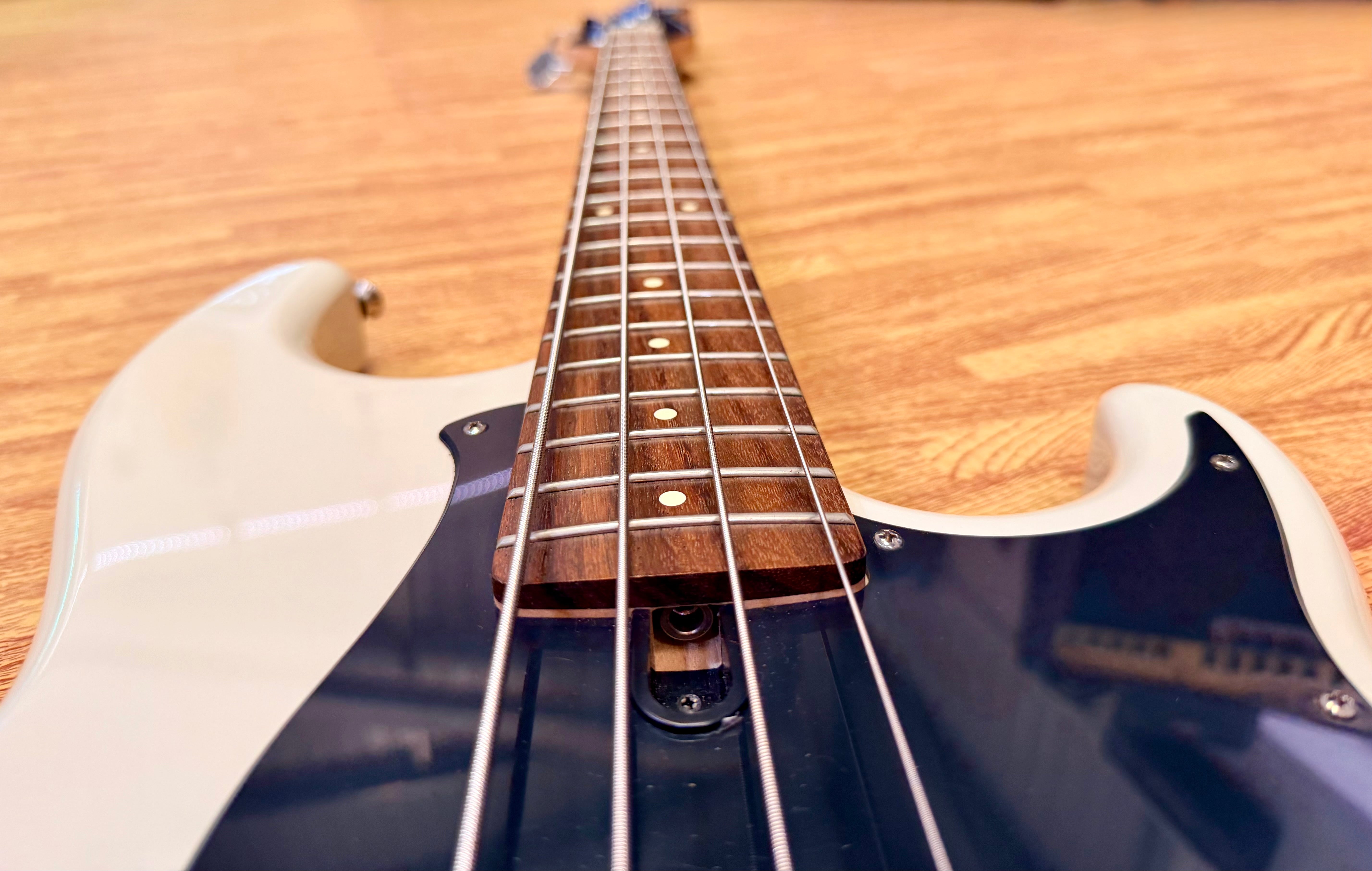 ✨2023✨ Yamaha BB234 4 String Electric Bass Guitar~ Vintage White~ Rosewood!