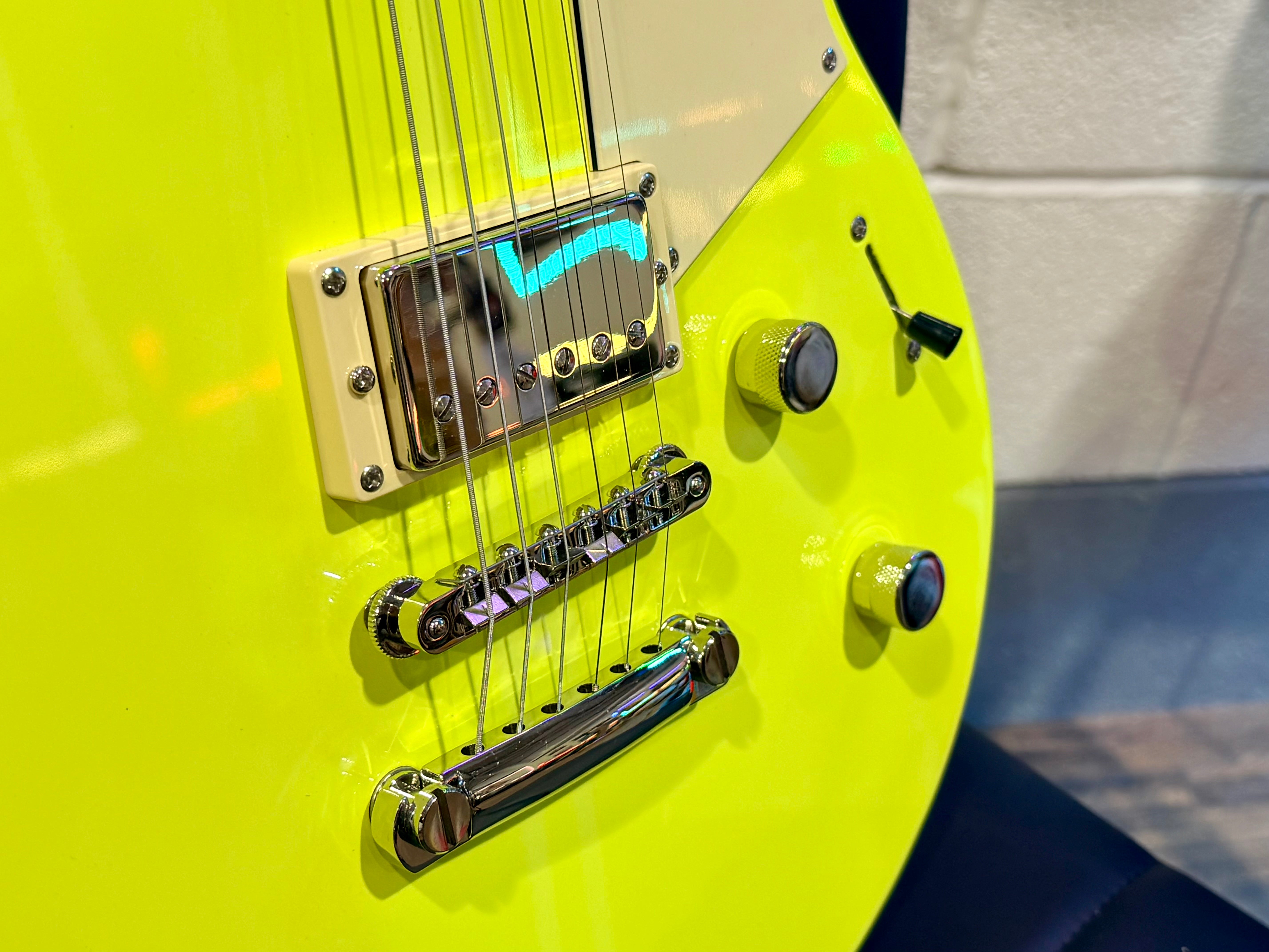 🔥NEW 2025🔥 Yamaha Revstar Element~ Neon Yellow RSE20 Electric Guitar!