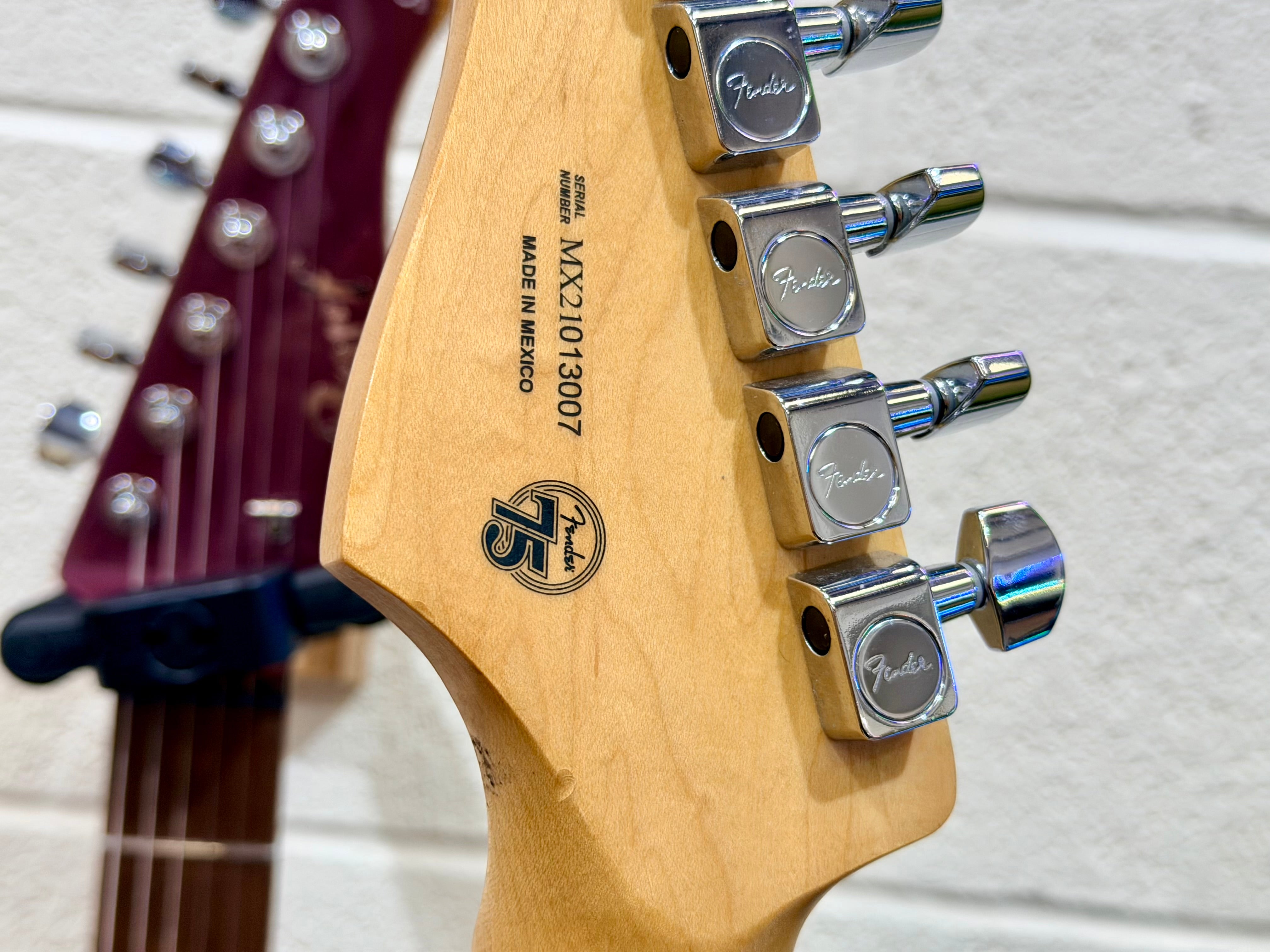 🌟2021🌟 Fender Stratocaster HSS Player Series Strat~ Polar White~ Maple Neck!