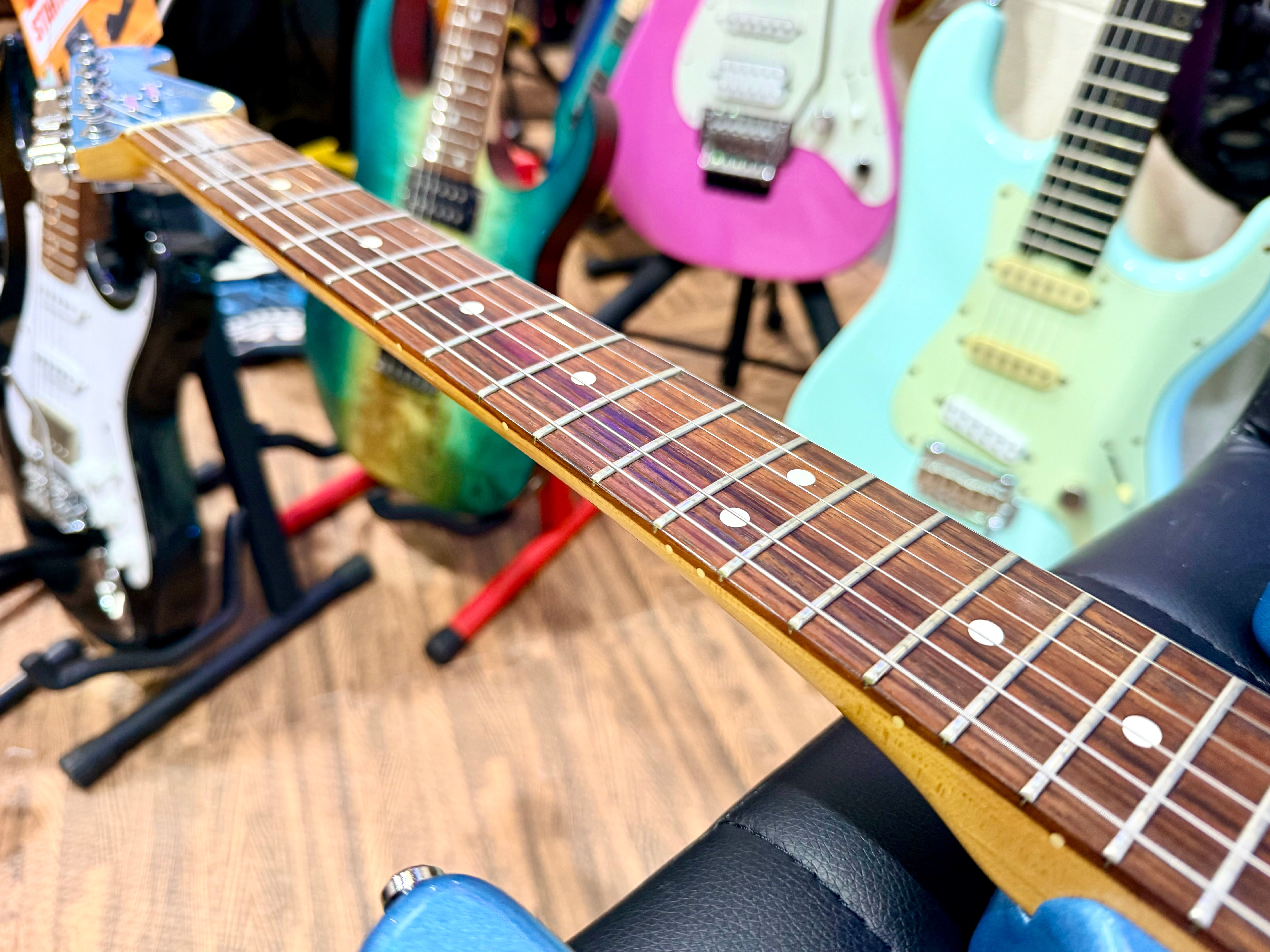 π1996π Fender Limited Edition American Standard Stratocaster~ Lake Placid Blue