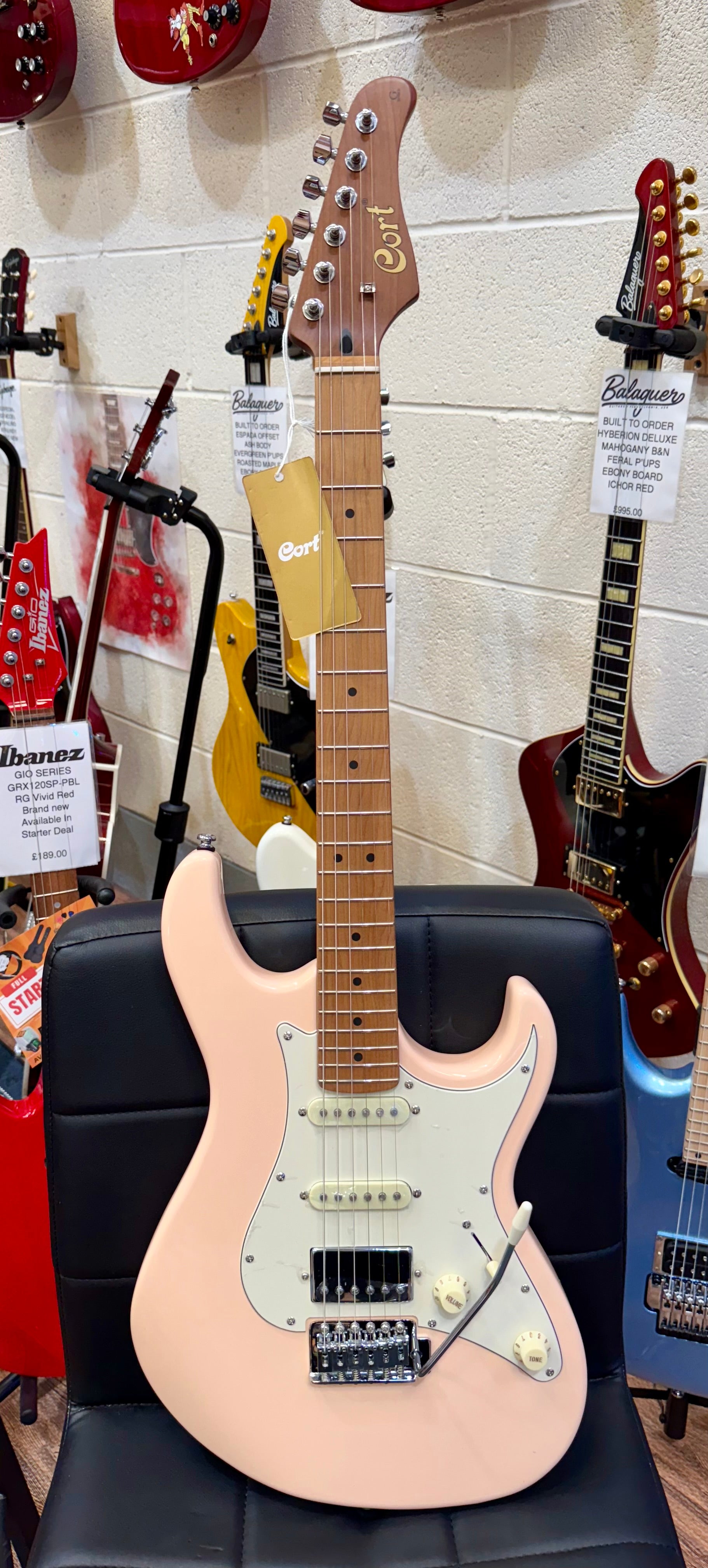 🌟BRAND NEW🌟 Cort G200SE Limited Edition~ Aged Cream~ Roasted Maple~ Latest Model!