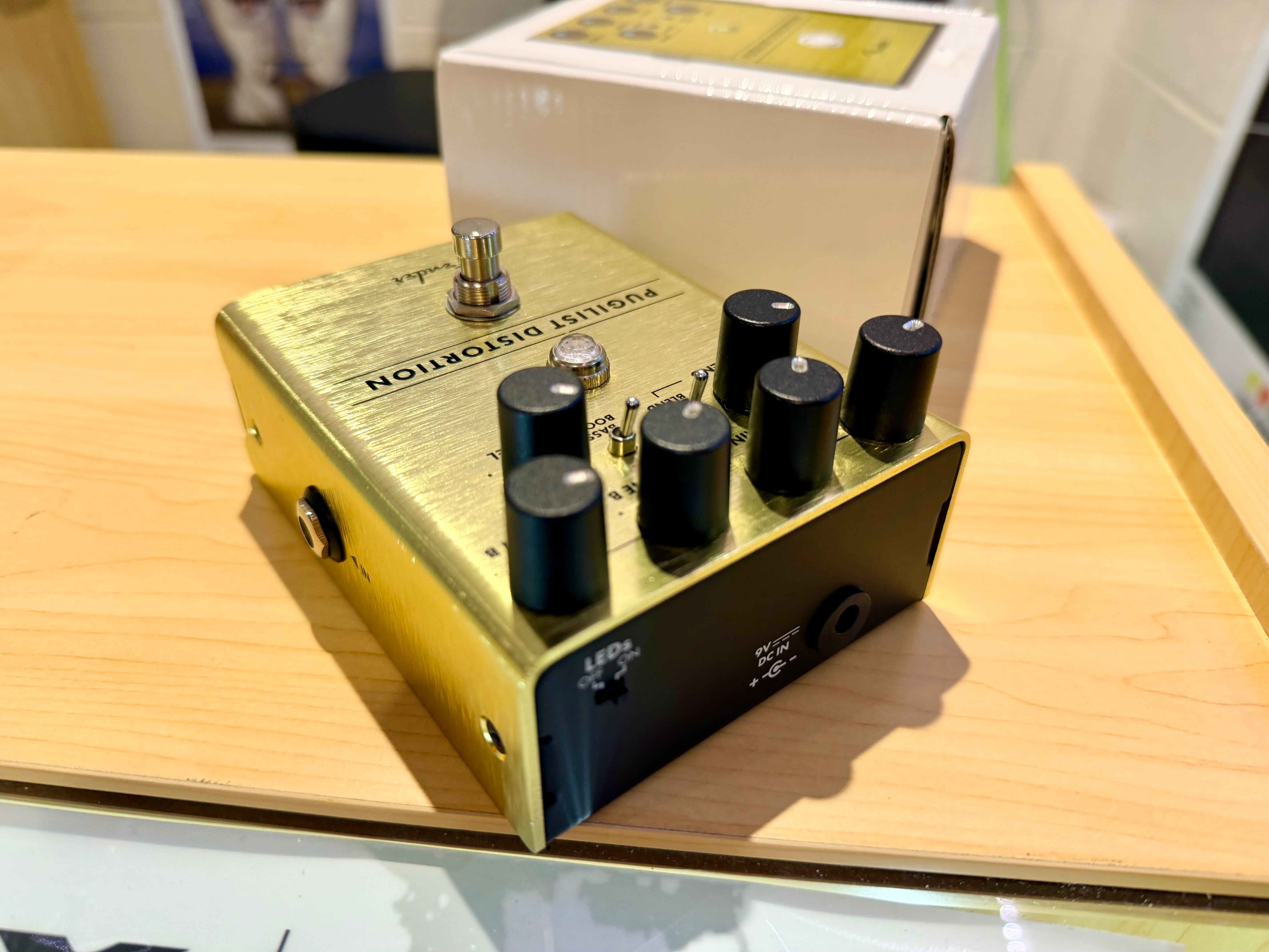 🎸 Fender Pugilist Distortion Guitar Effects Pedal 🎸