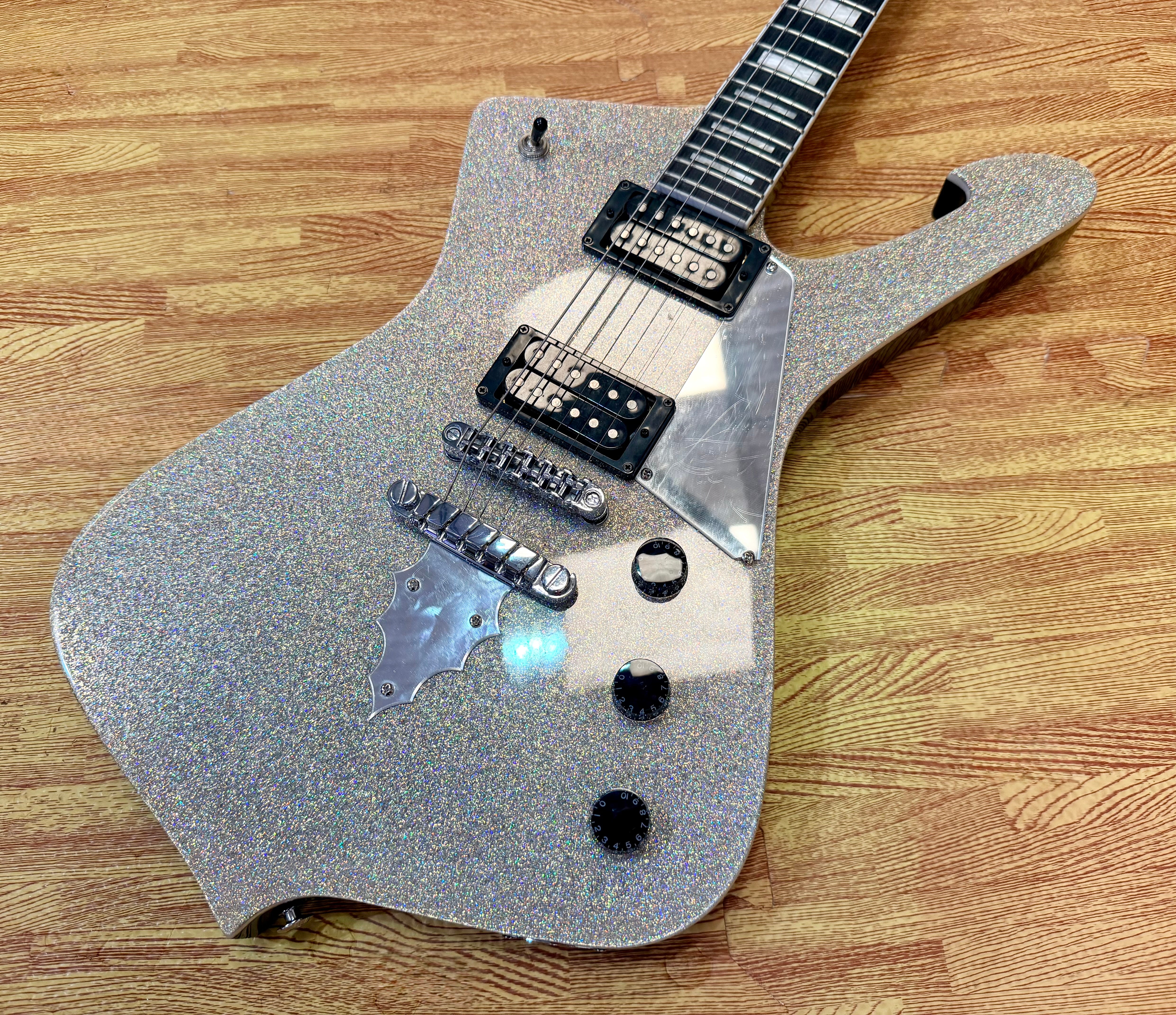 ⚡️2023⚡️ Ibanez PS60 Paul Stanley Signature~ Metallic Silver Sparkle Guitar!