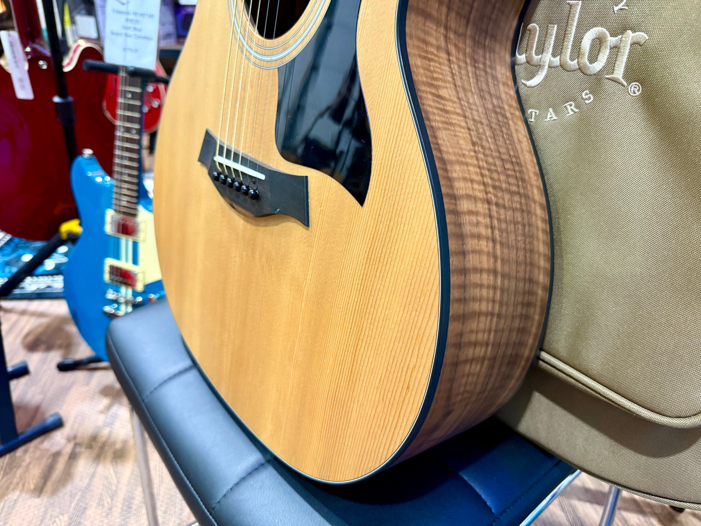 🌟2022 MINT🌟 Taylor 114e Natural Satin~Grand Auditorium Electro-Acoustic Guitar