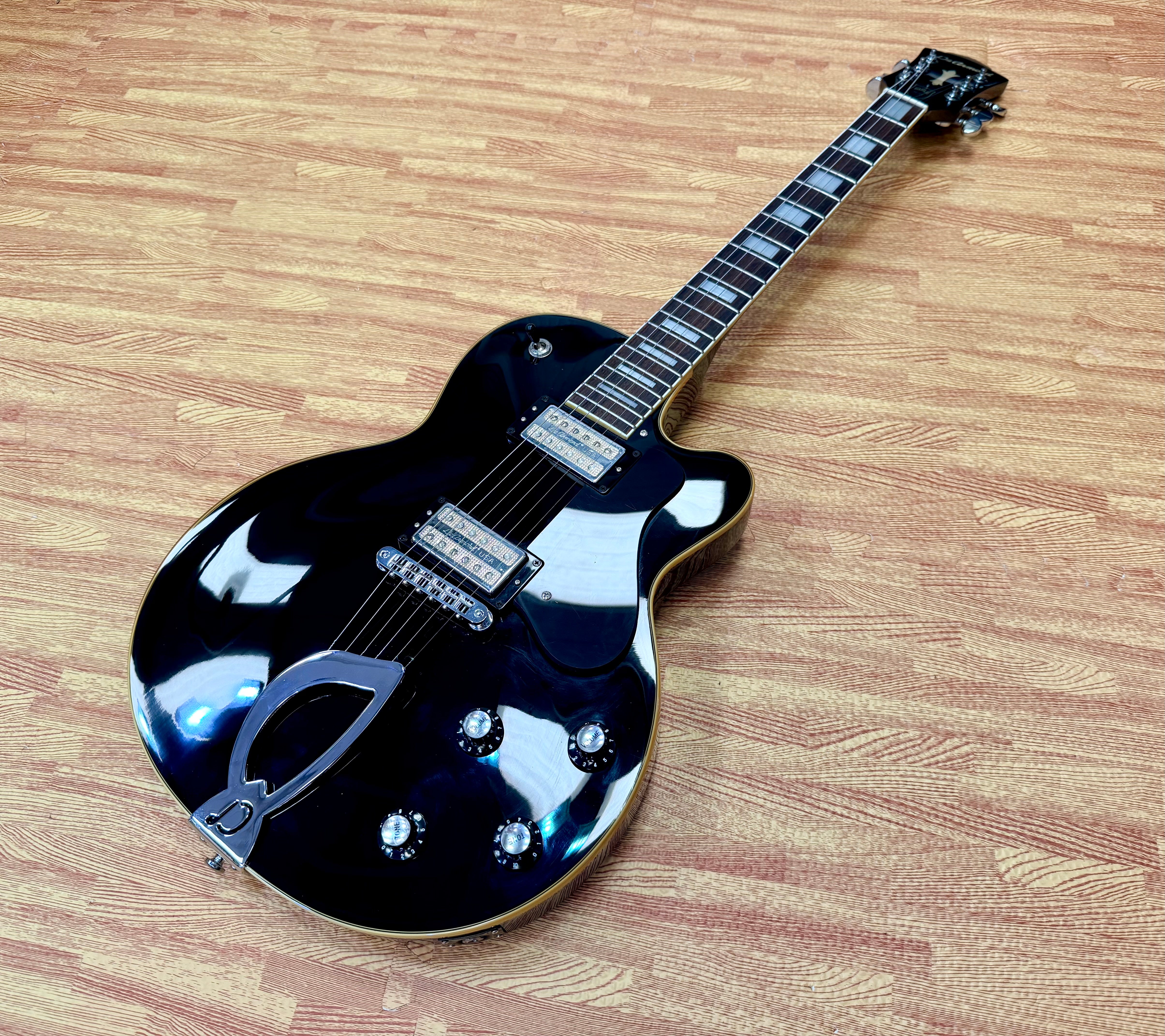 🔥2008🔥 DeArmond M-75 by Guild~ Gloss Black~ Korean Made With USA 2K Pickups!