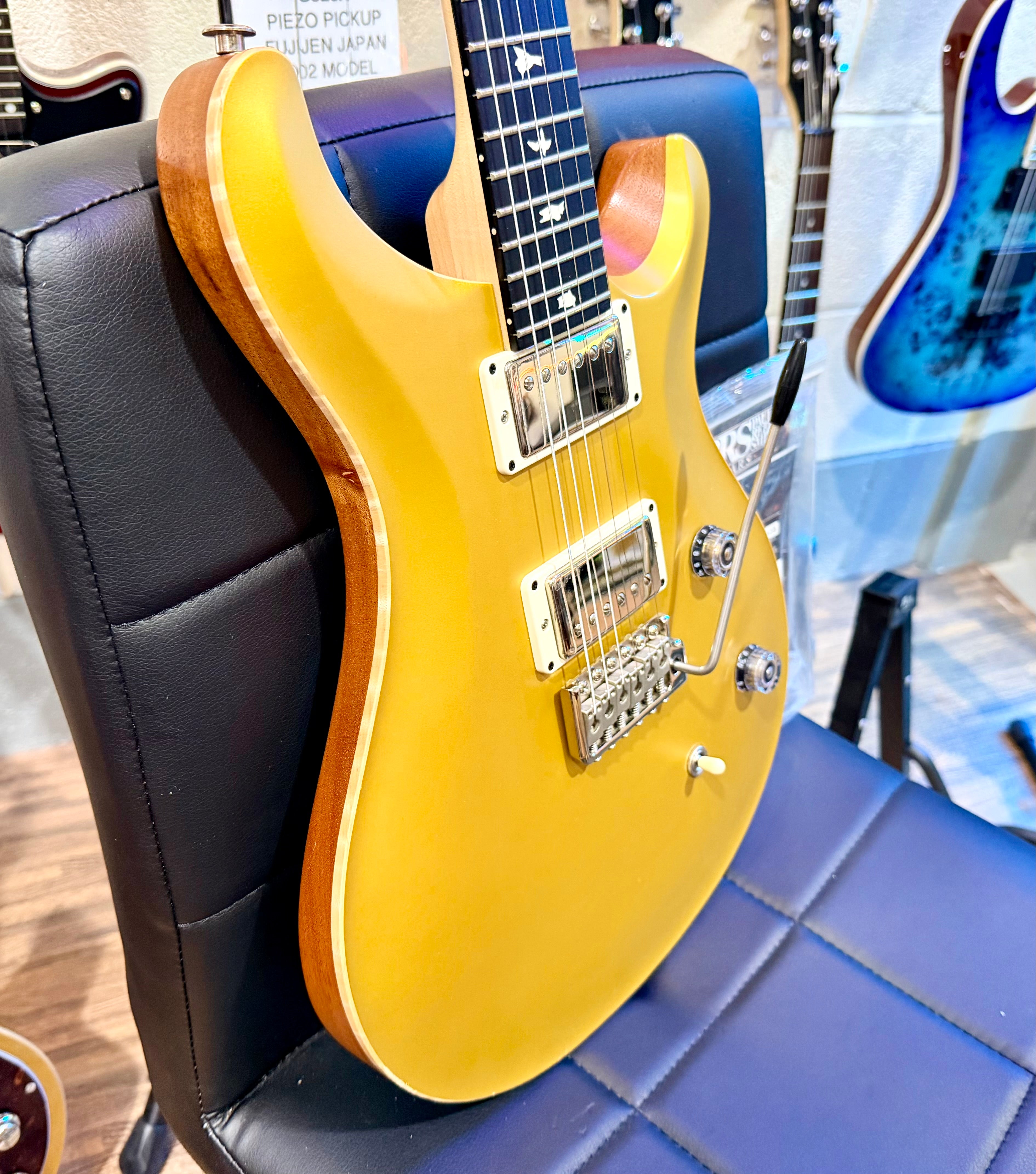 🔥RARE 2023🔥 PRS CE24 Satin Gold Top Limited Edition~ Natural Back~ USA~ Gig Bag