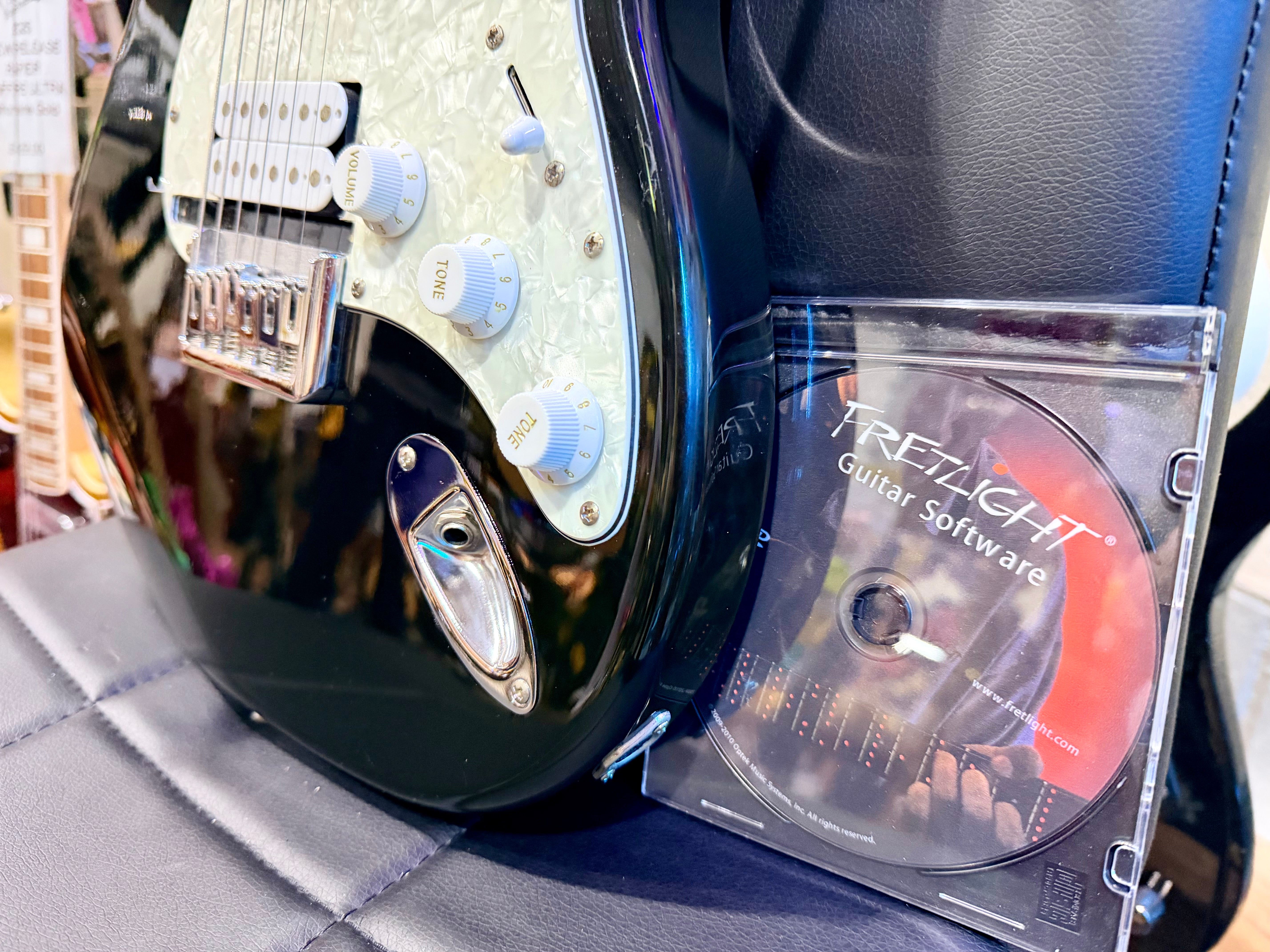 🔥LIGHTS-UP🔥 Fretlight Optek 400~ Electric Stratocaster Learning Guitar~ LOOK!