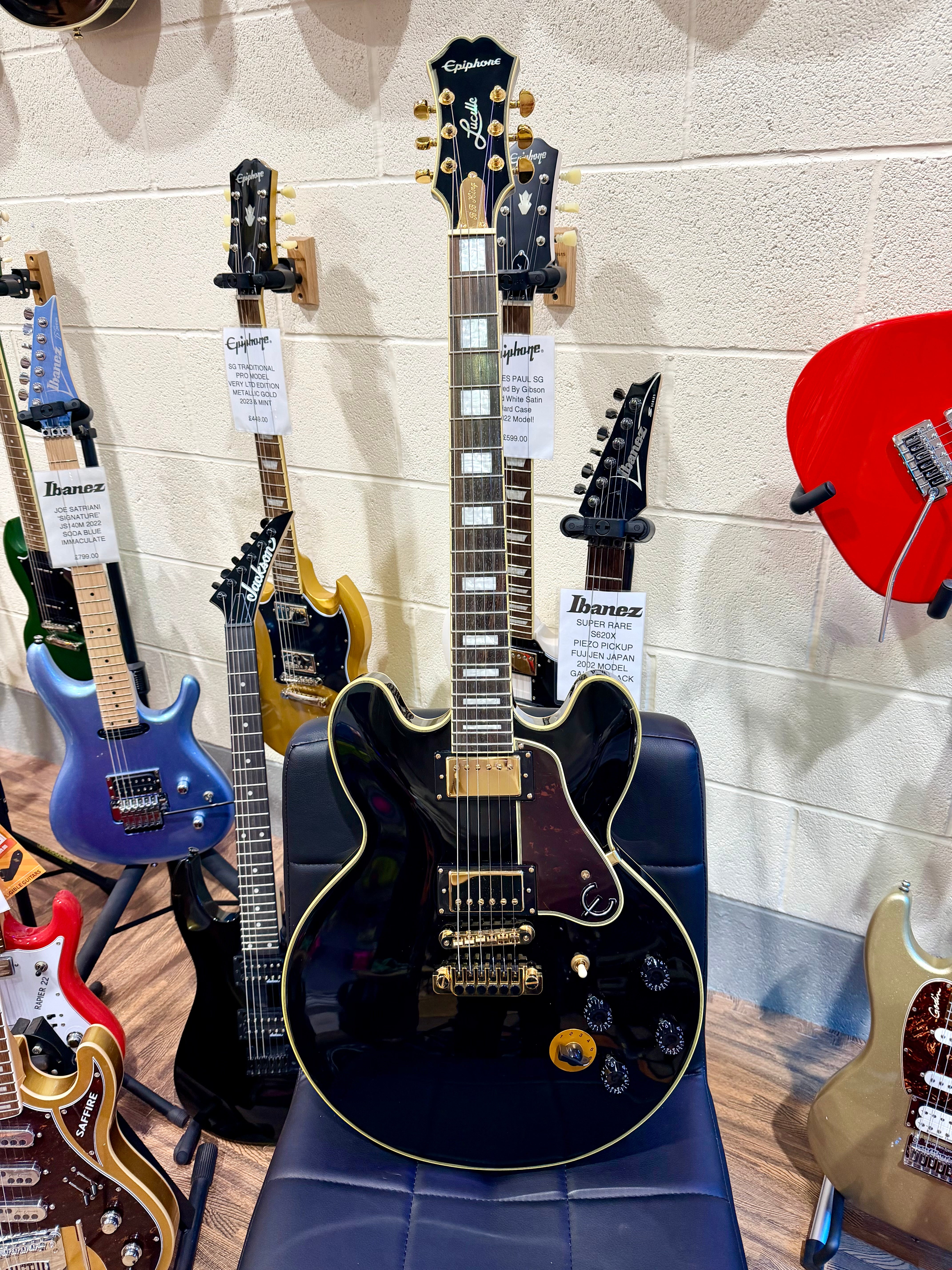 🔥MINT🔥 Epiphone B.B. King Lucille Guitar~ 2016~ Ebony Black~ Semi-Hollowbody!