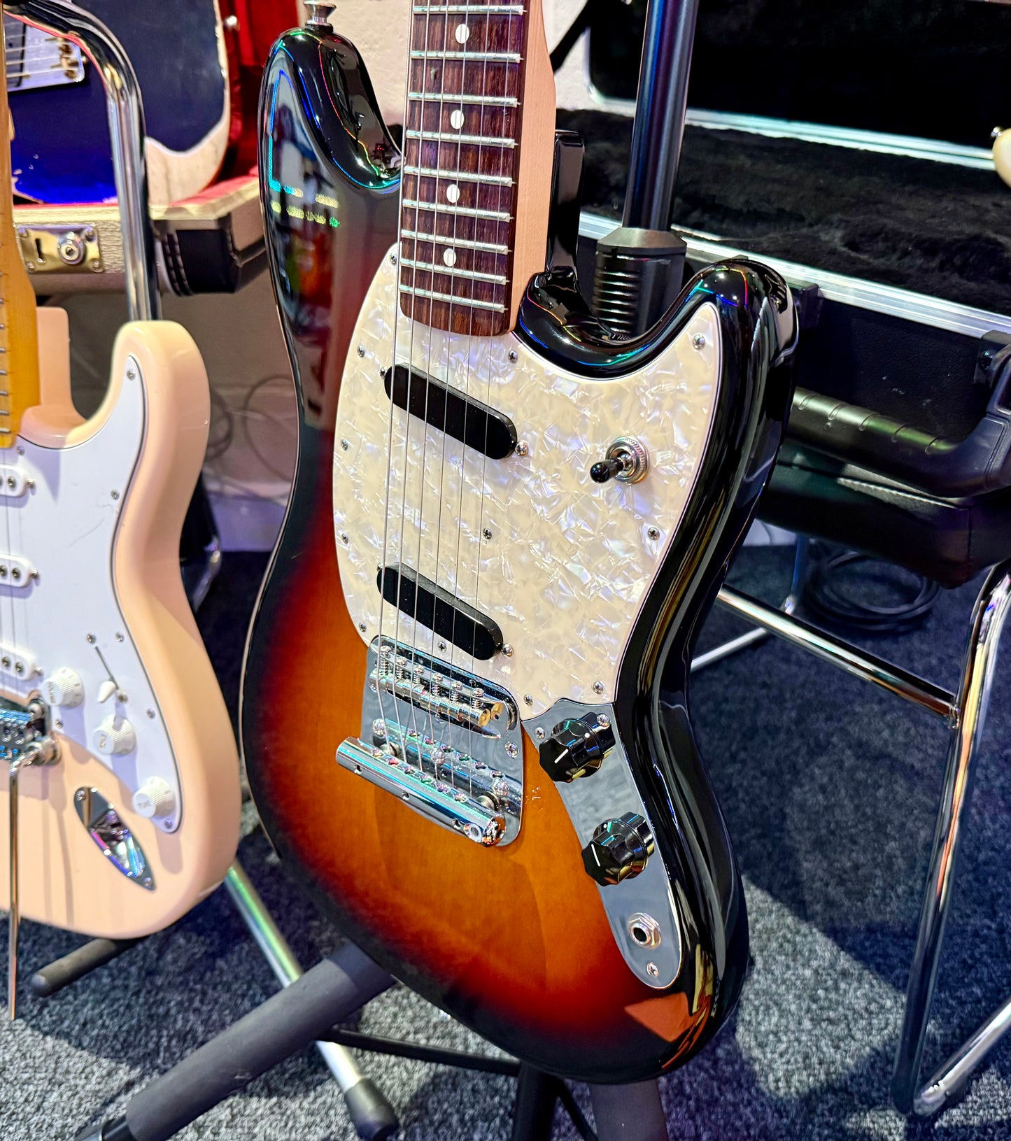 🔥2018 USA🔥 Fender American Performer Mustang~ 3-Color Sunburst~ Case & Docs!