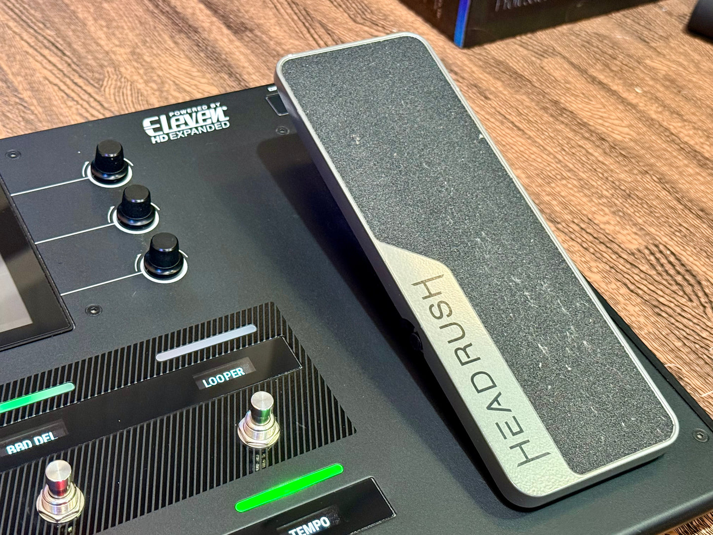 🎸 HeadRush Pedalboard Guitar Amp Modeller & Multi Effects/FX Processor Pedal 🎸