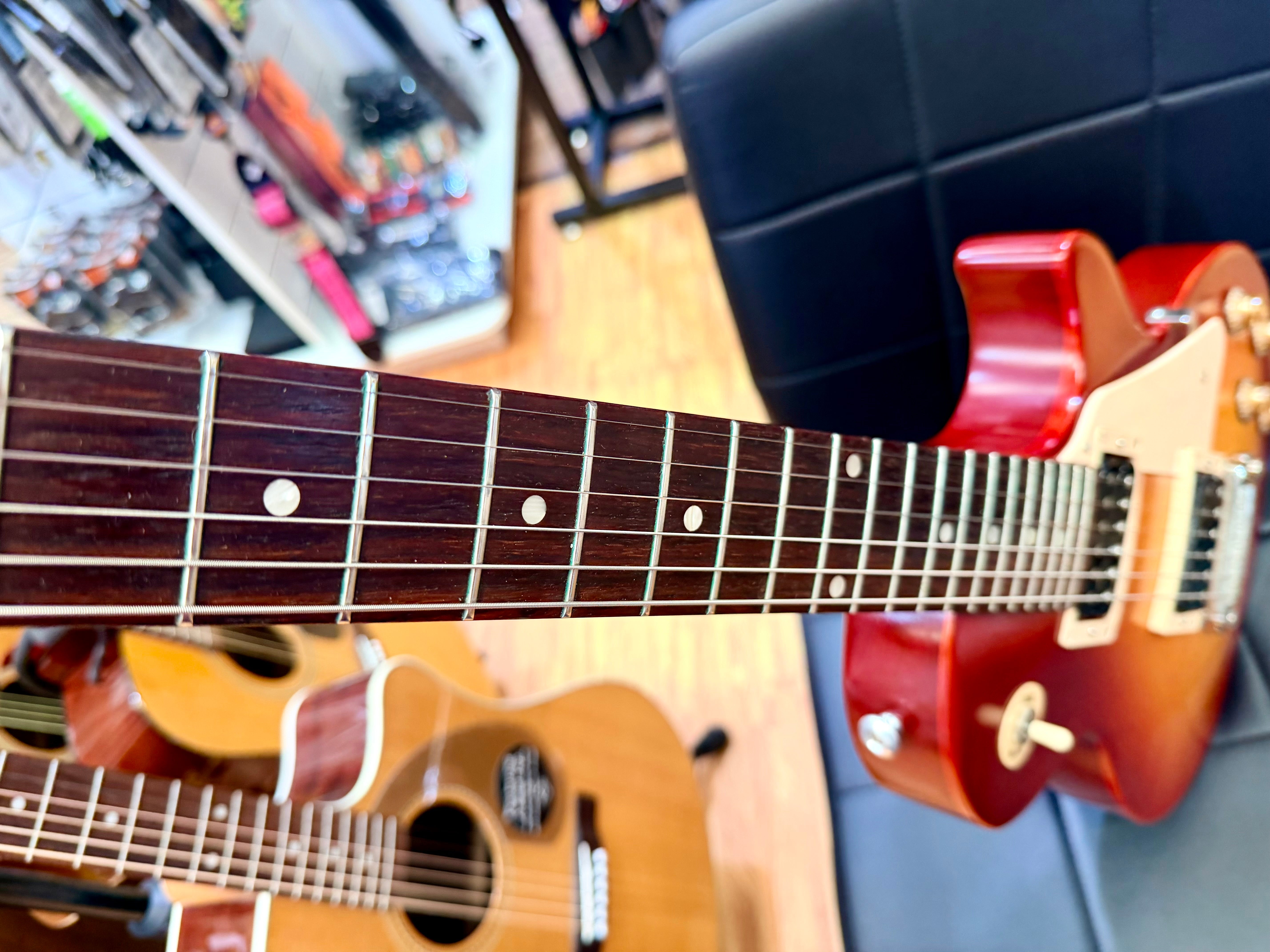✨ 2019 USA ✨ Gibson Les Paul Tribute Satin Cherry Sunburst + Deluxe Gig Bag!