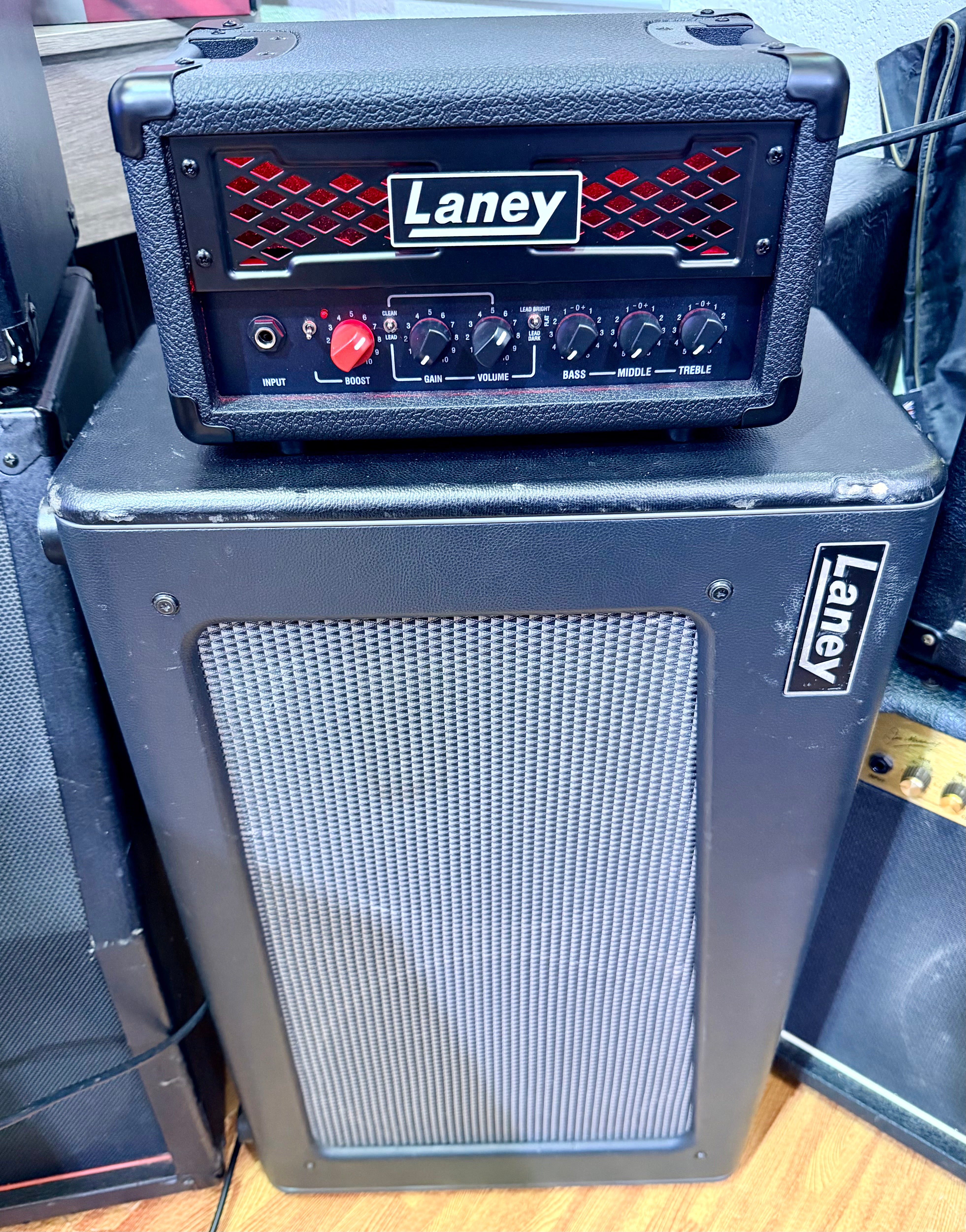 🔥DEAL🔥 Laney Ironheart Foundry Leadtop 60W Head & Laney CUB-212 2x12 Cabinet!