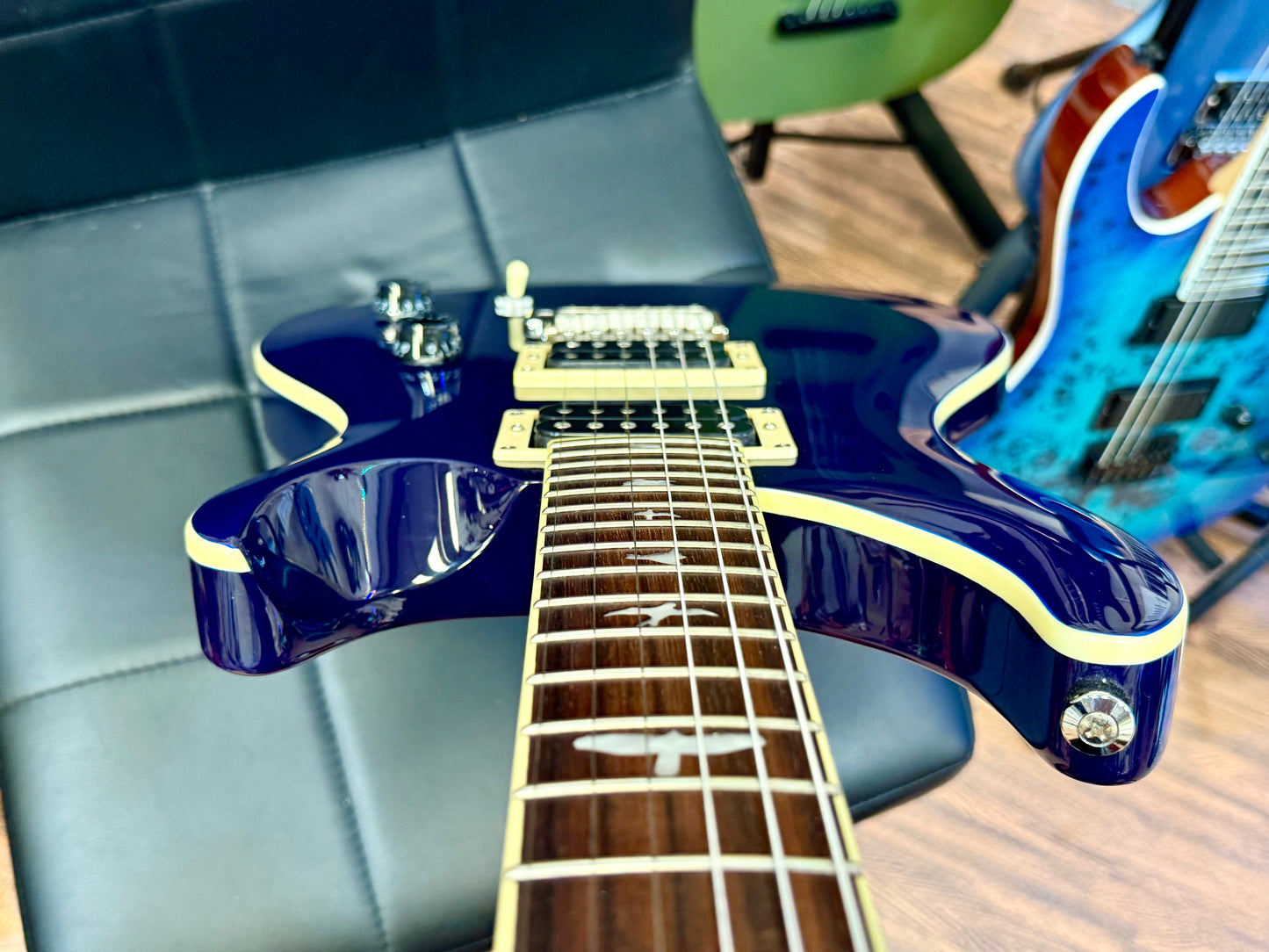 ๐MINT 2022๐ PRS SE Standard 24-08 In Translucent Blue~ Coil Splitting + Gig Bag