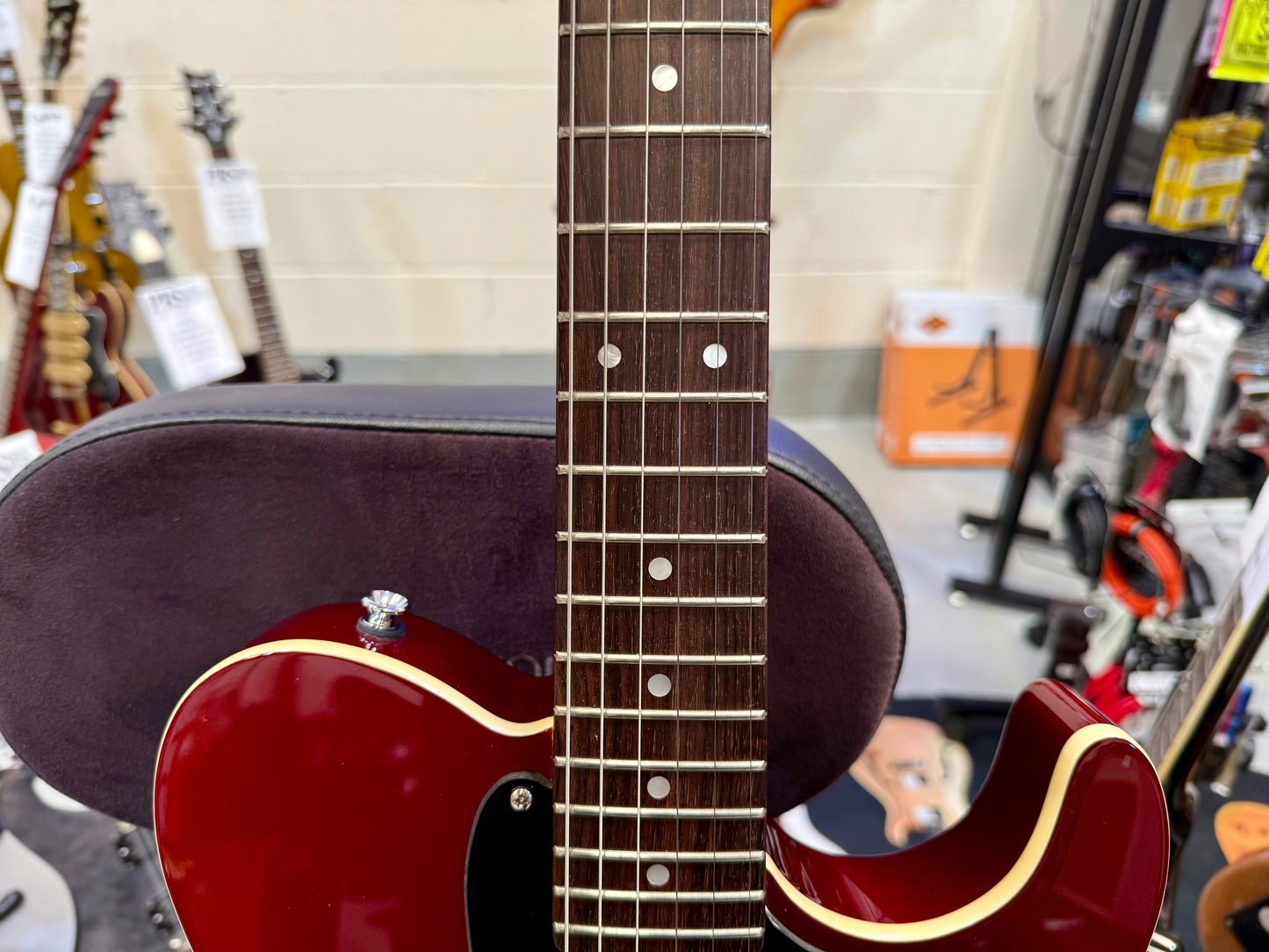 🎸 Fret-King Country Squire Stealth~ Candy Apple Red~ Telecaster Shape~ 2022 🎸