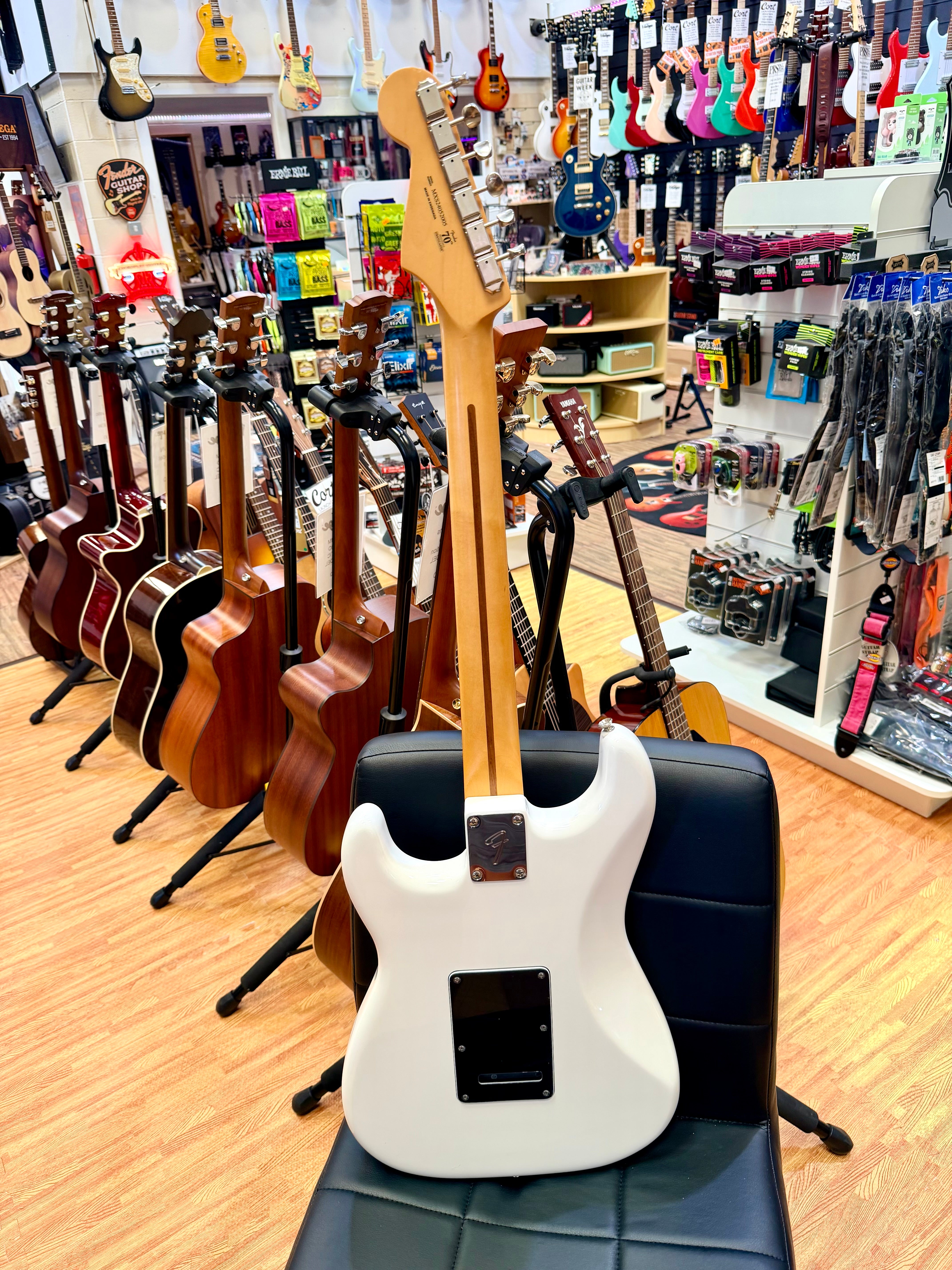 ⚡️2024⚡️ Fender Player II Stratocaster~ Polar White Electric Guitar~ Rosewood RW