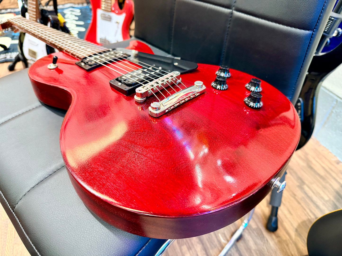 ๐2018๐ Gibson USA Les Paul Studio Faded~ Worn Cherry~ Deluxe Gig Bag & Docs!