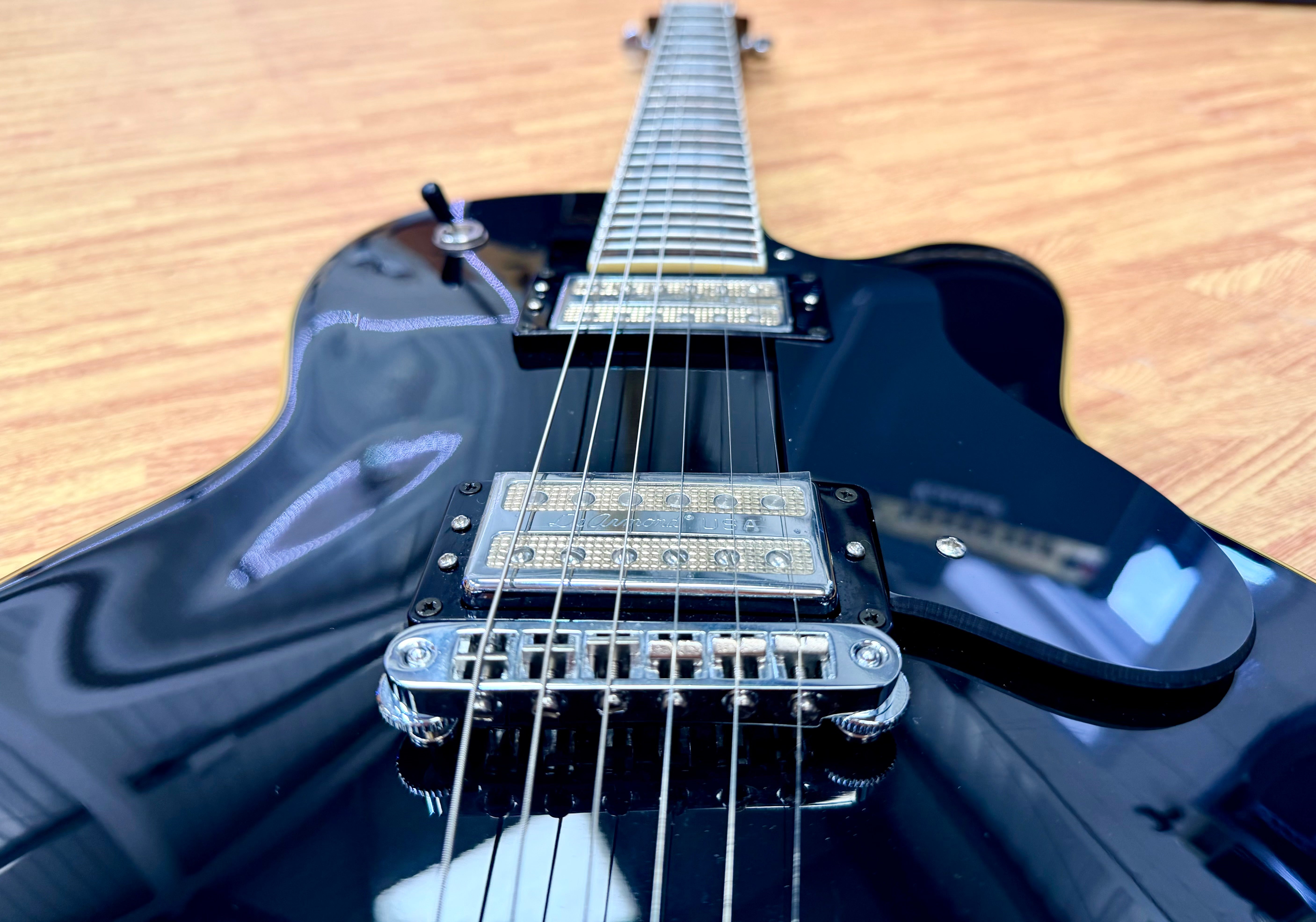 🔥2008🔥 DeArmond M-75 by Guild~ Gloss Black~ Korean Made With USA 2K Pickups!