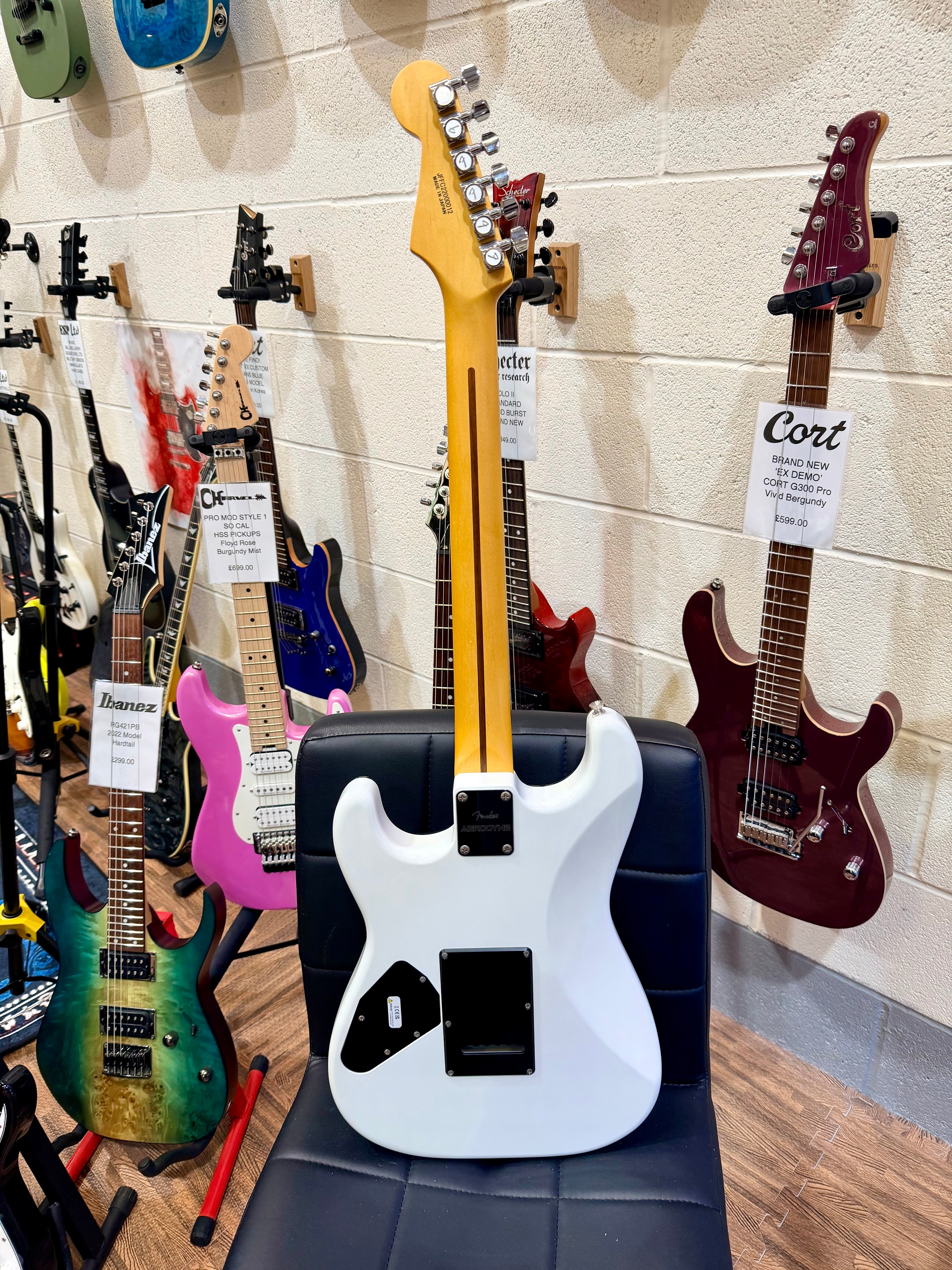 🔥MINT🔥 Fender Aerodyne Special Stratocaster~ Bright White~ 2022 Made In Japan!