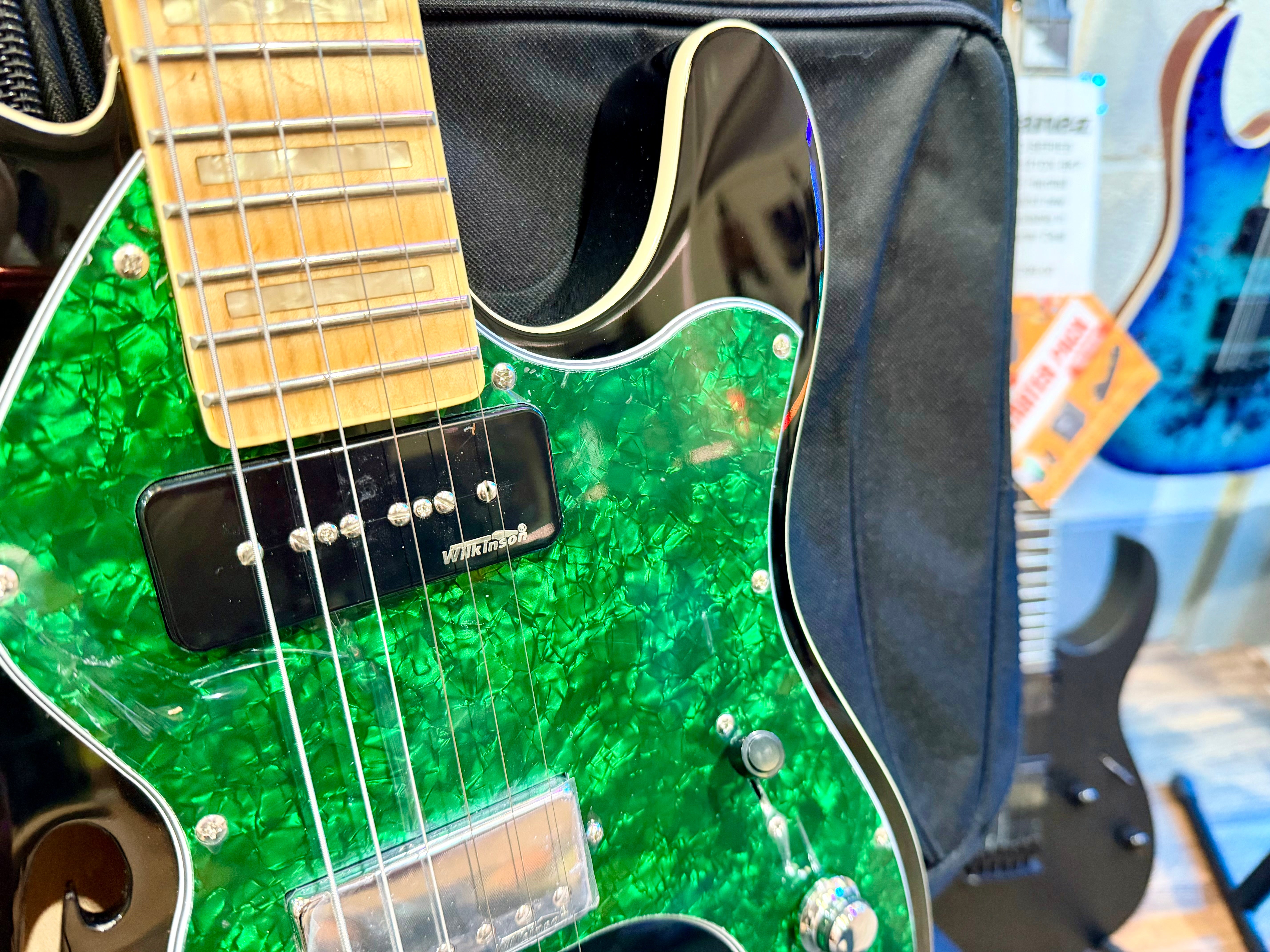 🔥2025 LIMITED🔥 Vintage 30th Anniversary V72 ReIssued~ Thinline~ Black + Bag