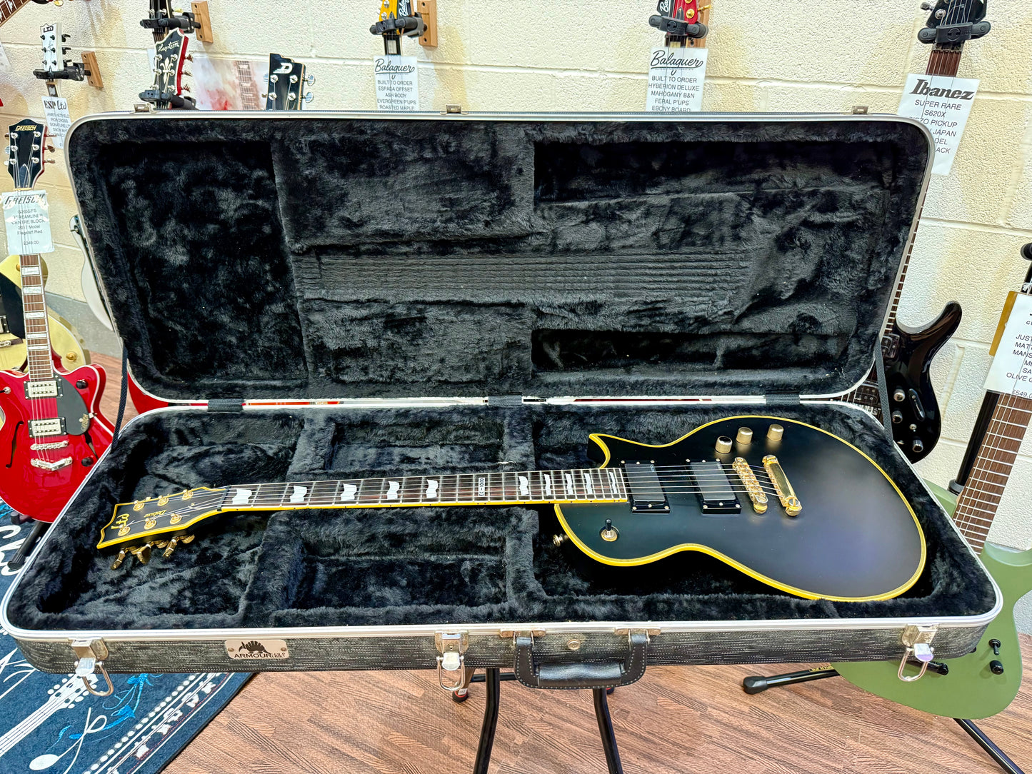 🔥2015 KOREAN🔥 ESP LTD EC-1000 Deluxe~ Vintage Matte Black~ EMG’s~ Hard Case!