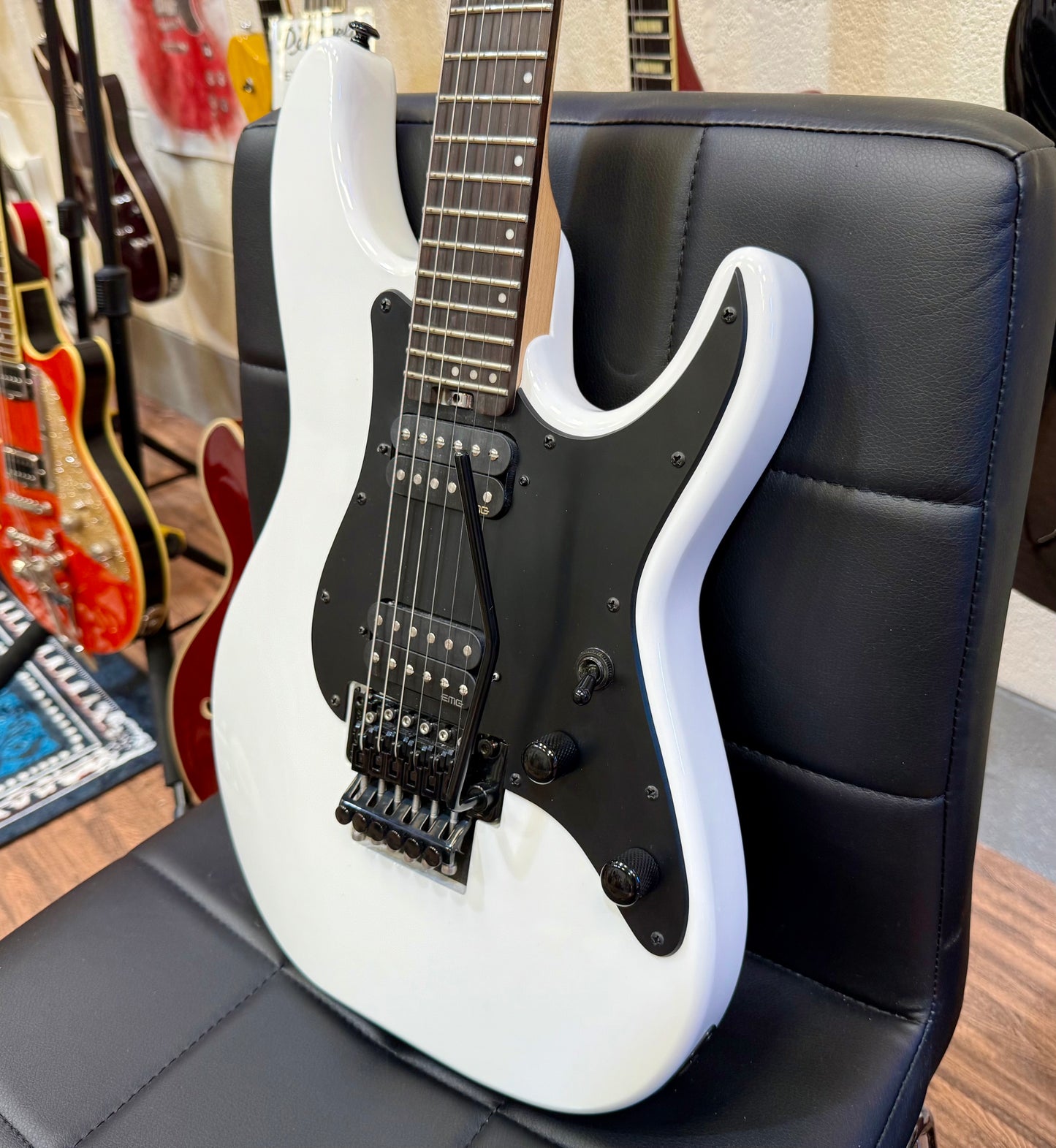 🔥2021🔥 Schecter Sun Valley Super Shredder FR~ Gloss White~ Floyd Rose!