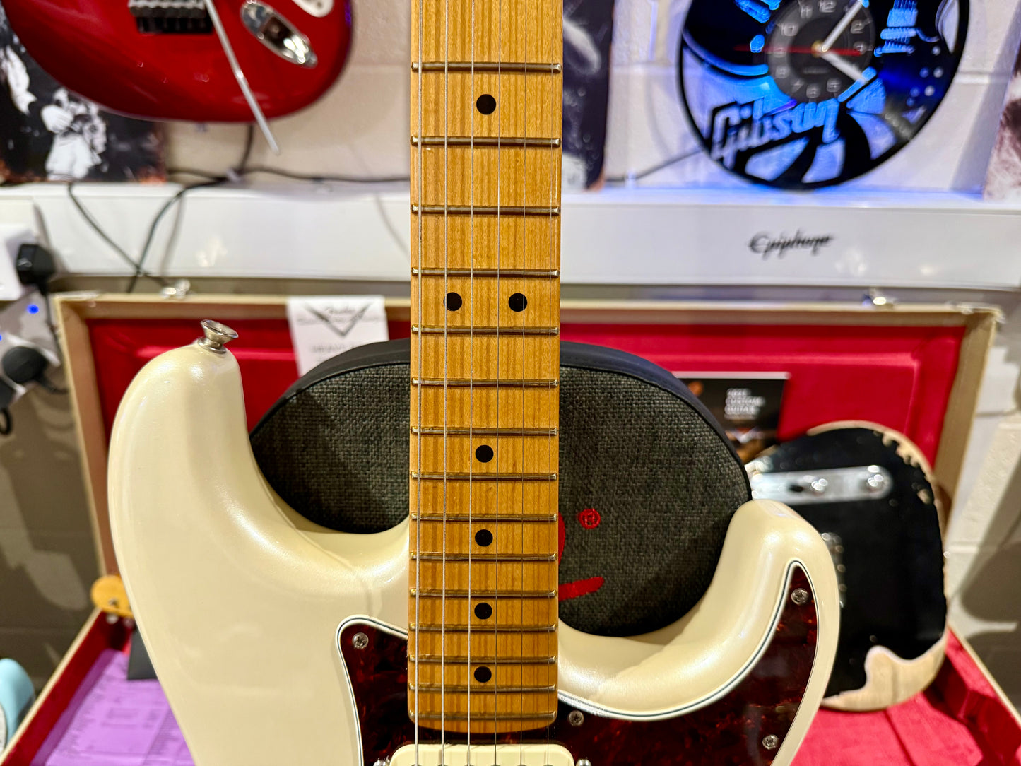 🌟2022🌟 Fender Player Plus Stratocaster~ Olympic Pearl White~ MIM~ Push/Pull!