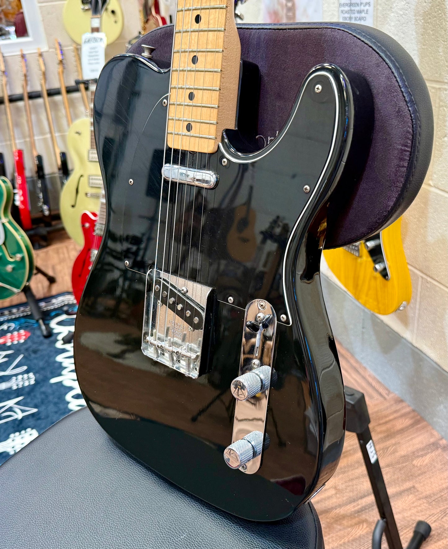 🔥 1977 USA 🔥 Fender Telecaster~ All Original Black~ Maple Board~ Hard Case!
