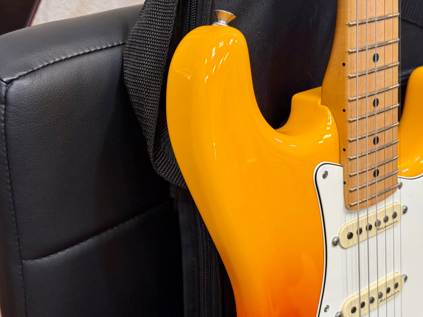 ☀️LIMITED EDITION☀️ Fender Player Plus Stratocaster ~ Tequila Sunrise~ Mexican!