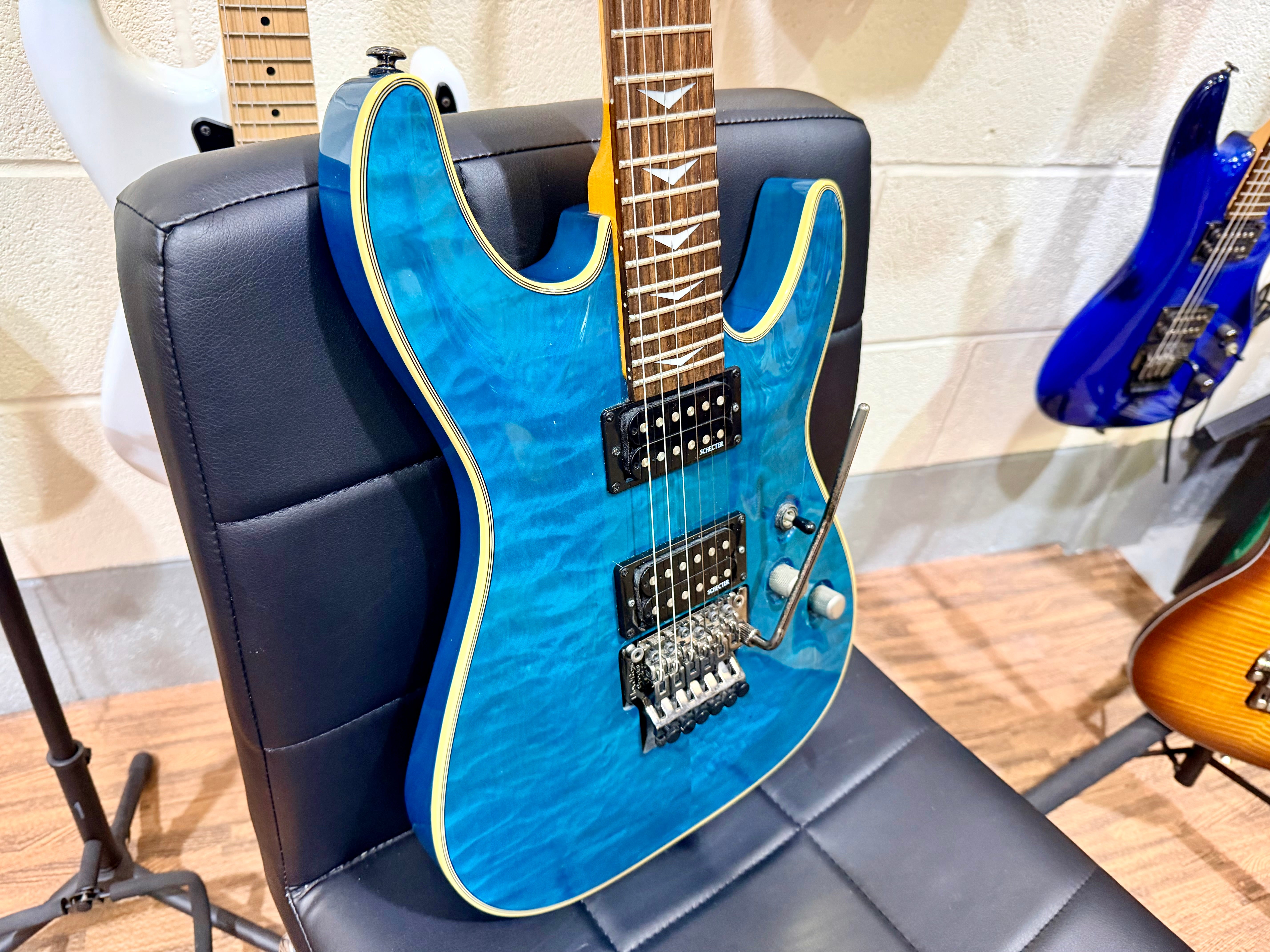 π₯2009π₯ Schecter Omen Extreme 6 FR~ Ocean Blue Burst~ Floyd Rose Model!