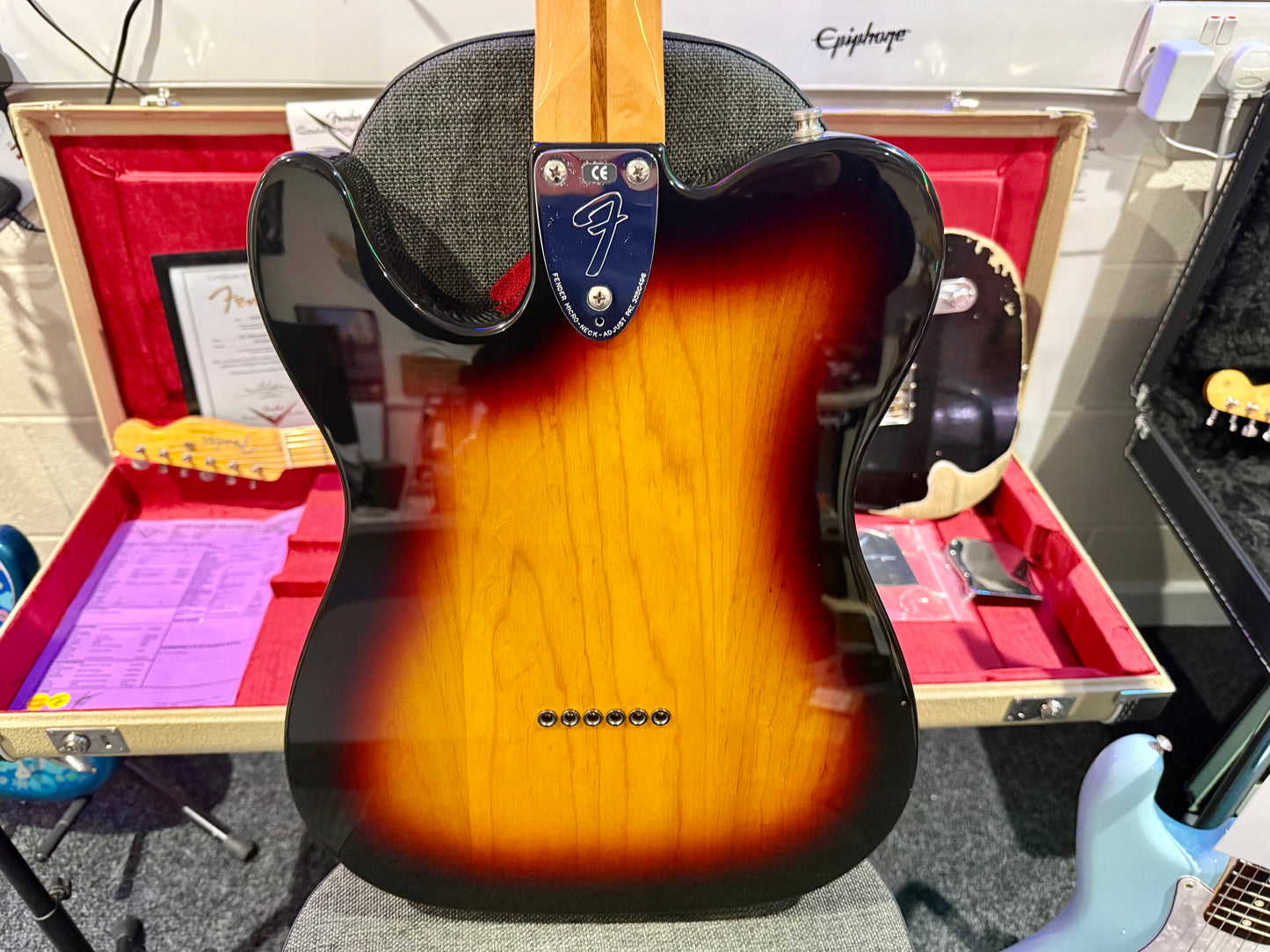 🌟1999🌟 Fender Classic Series '72 Telecaster Thinline~ 3 Color Sunburst~ Lovely