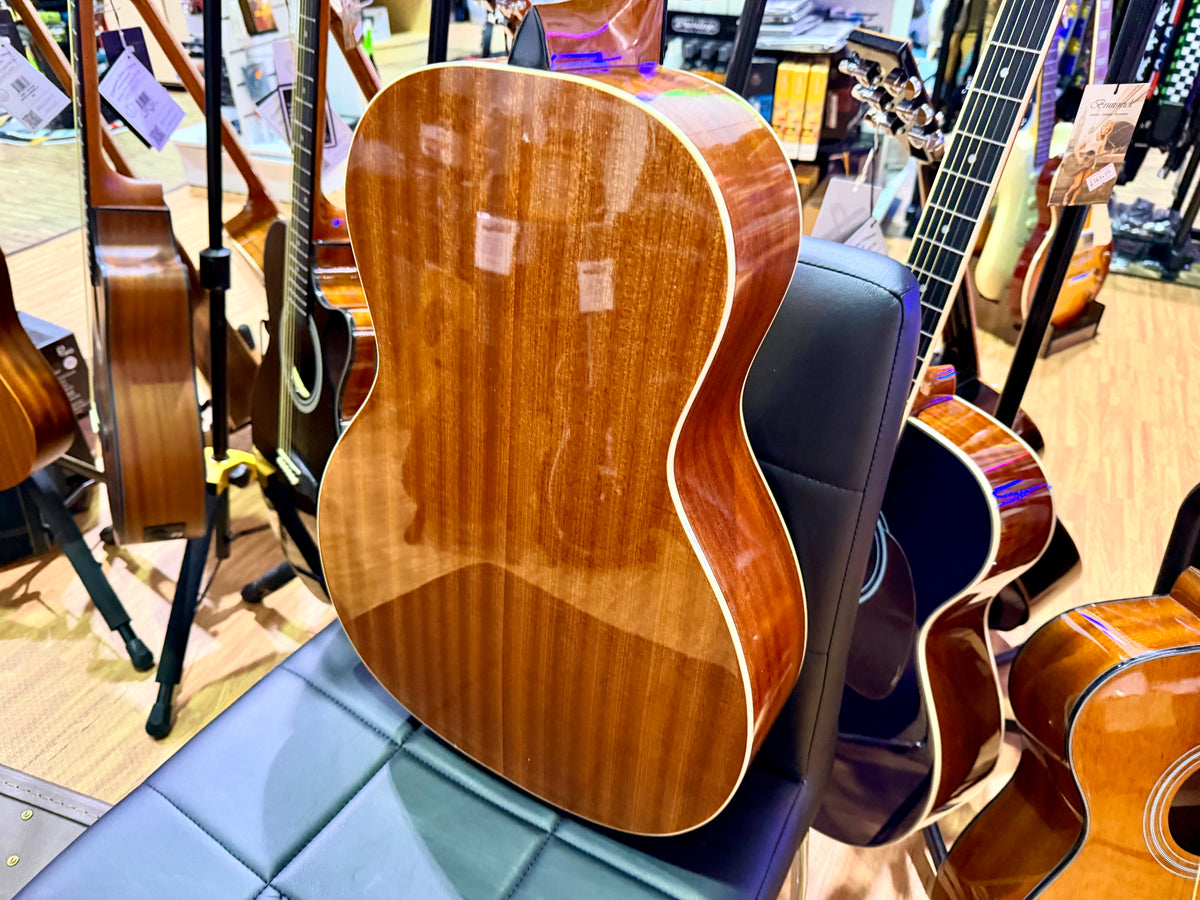 Vintage V900PNC Solid Spruce Parlour Acoustic Guitar~ Orchestral OM Solid Top