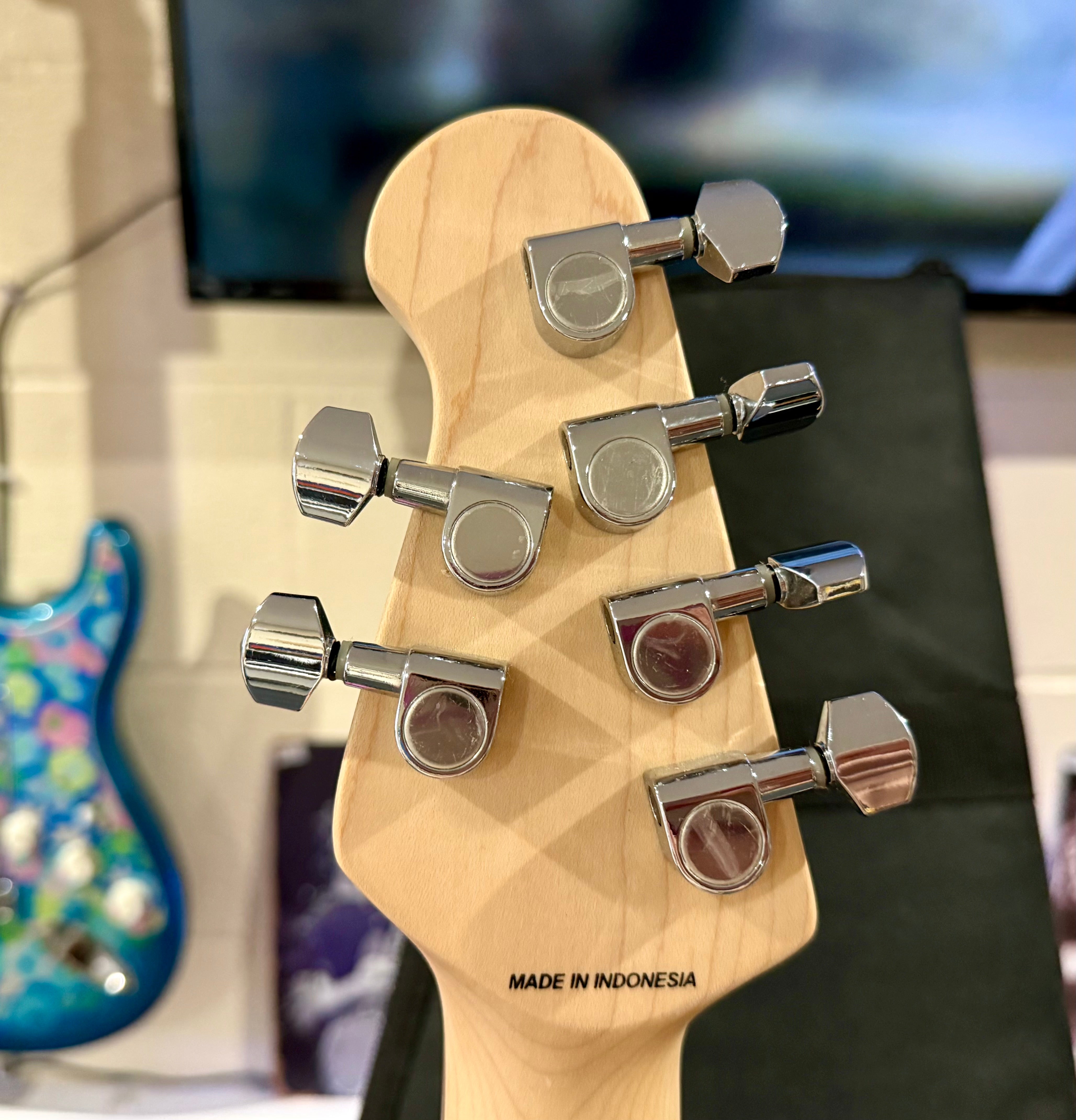 🌟MINT🌟 Sterling by Music Man SUB CT30 Cutlass SSS~ Charcoal Frost + Gig Bag!