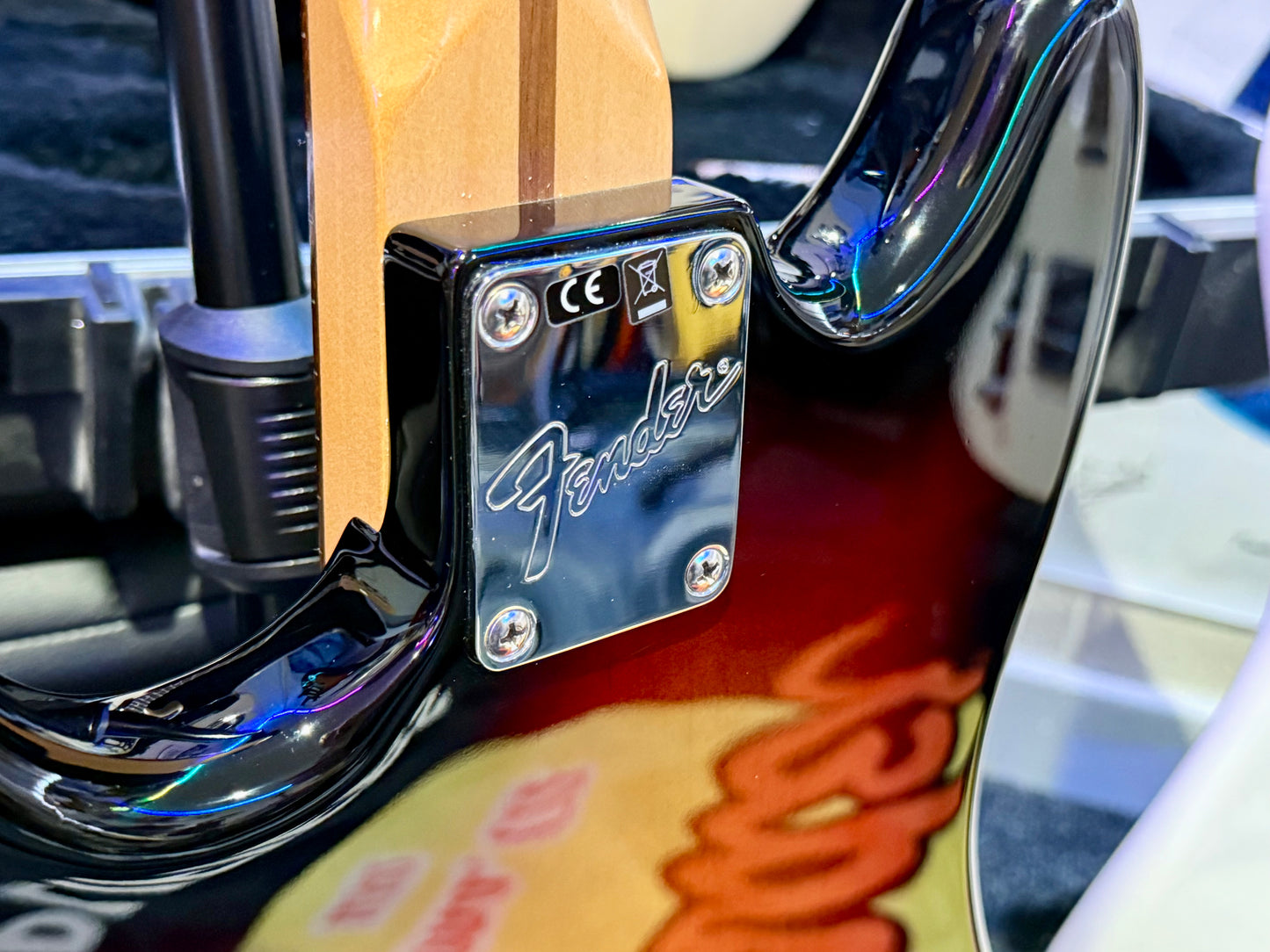 🔥2018 USA🔥 Fender American Performer Mustang~ 3-Color Sunburst~ Case & Docs!