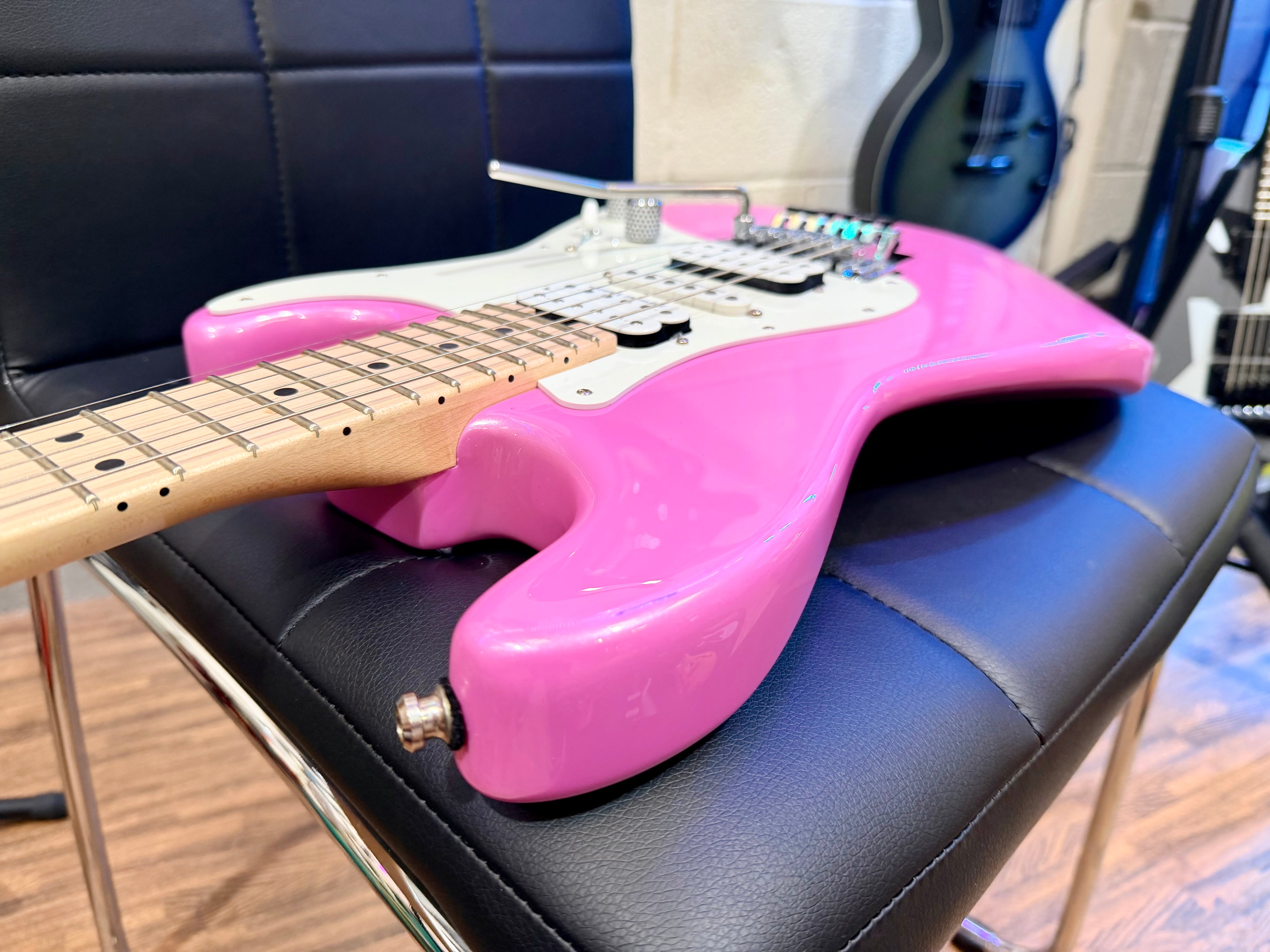 🔥2021🔥 Charvel Pro Mod So Cal Style 1 HSH FR~ Maple Platinum Pink~ MINT!