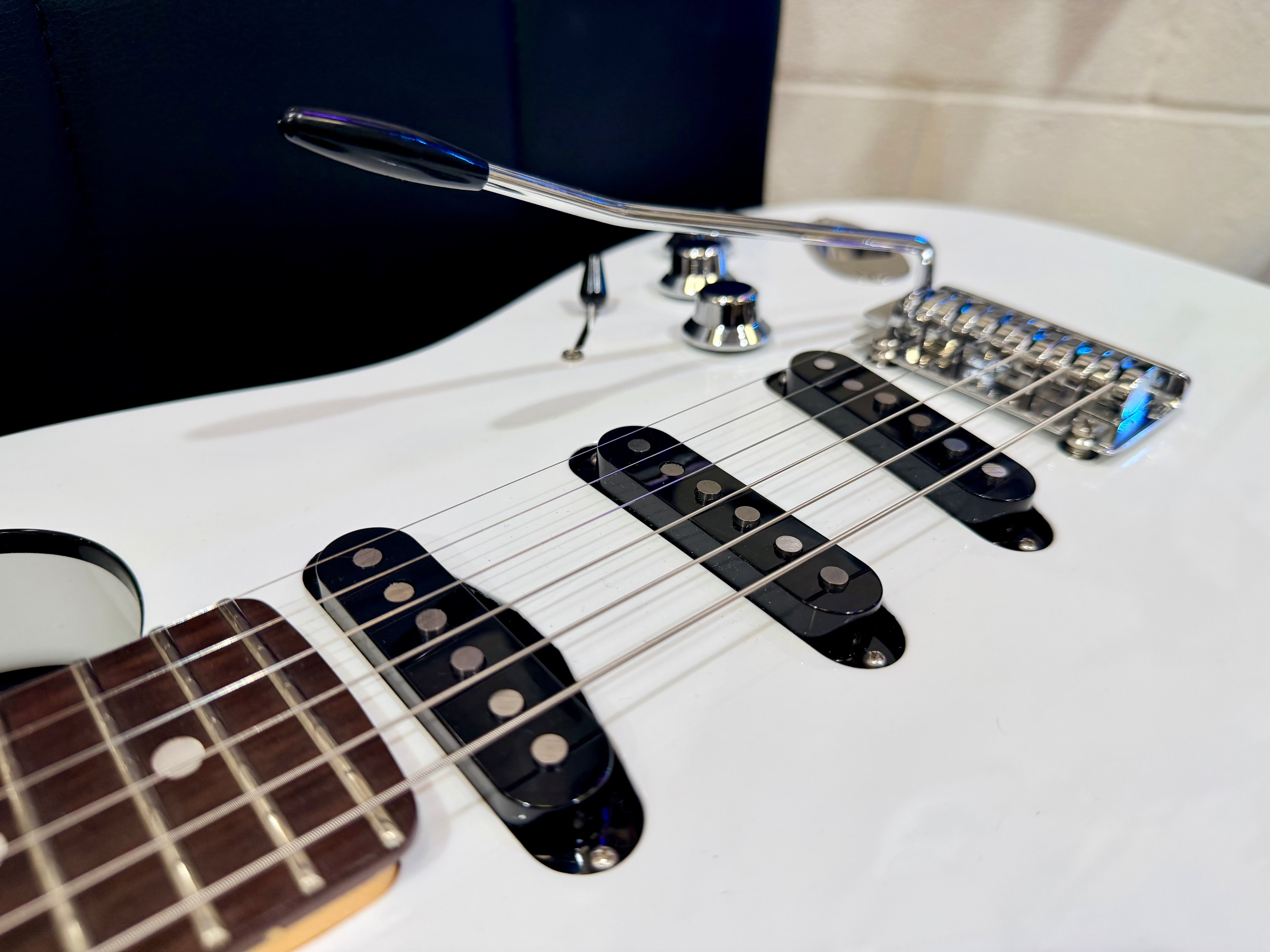 🔥MINT🔥 Fender Aerodyne Special Stratocaster~ Bright White~ 2022 Made In Japan!