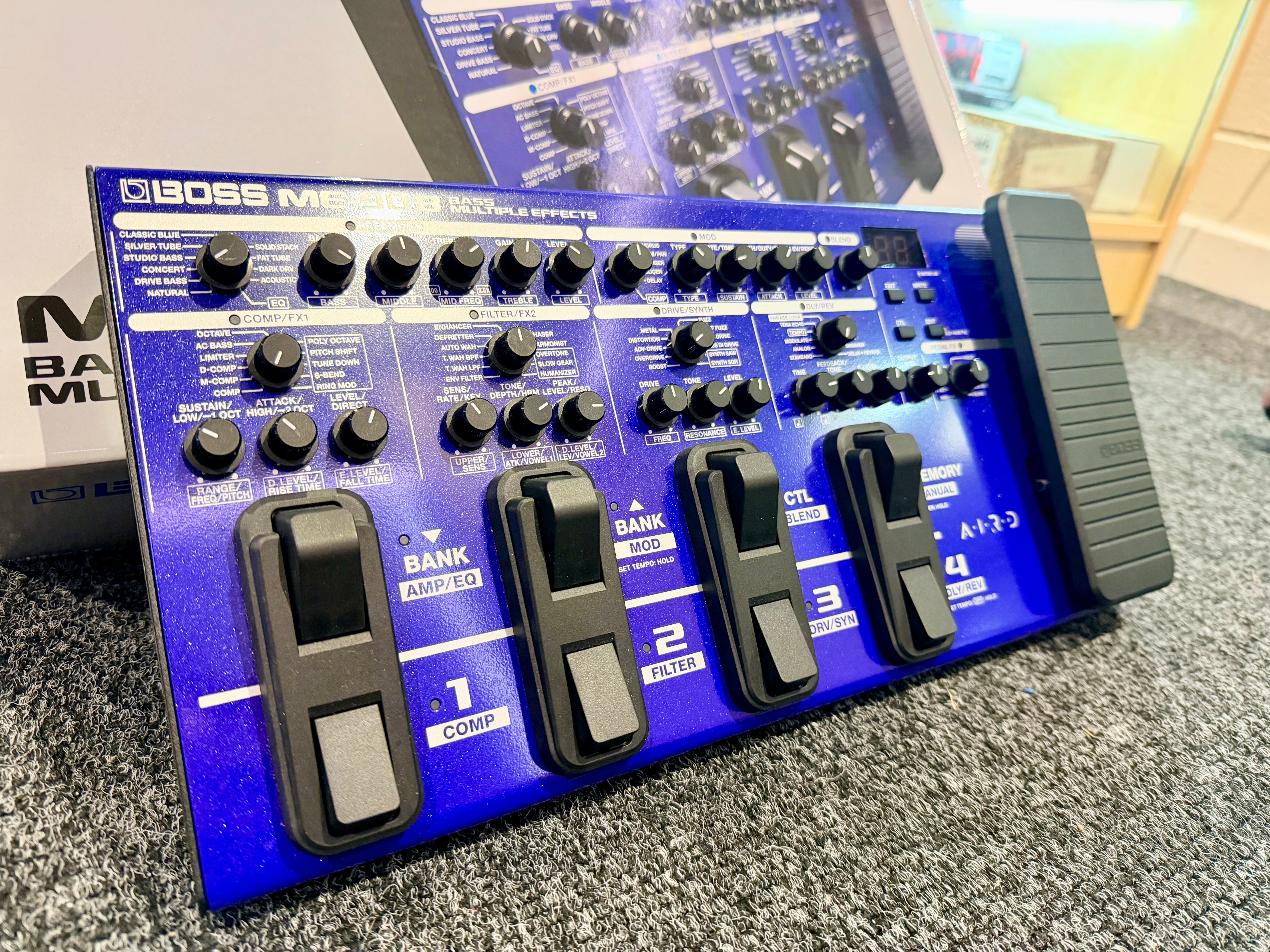 🎸MINT🎸 BOSS ME-90B Bass Guitar Multi-Effects Pedal~ FX Unit~ Processor~ Boxed!