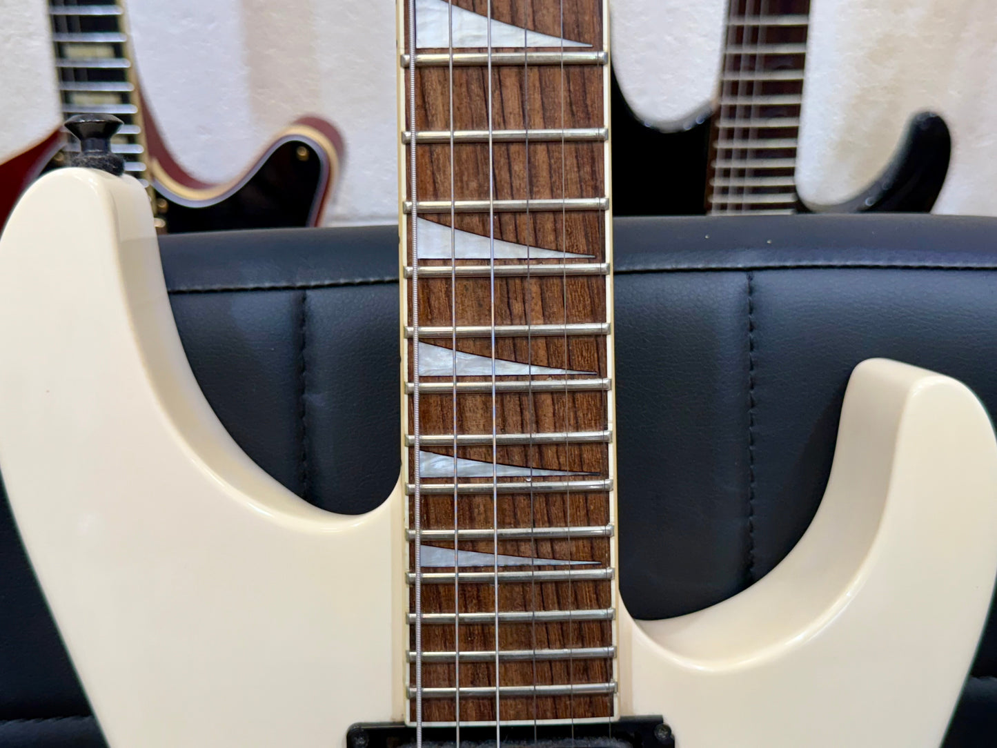 🔥SEYMOUR DUNCAN🔥 Jackson SLX DX Soloist Thru Neck~ Creme ’Vintage’ White!