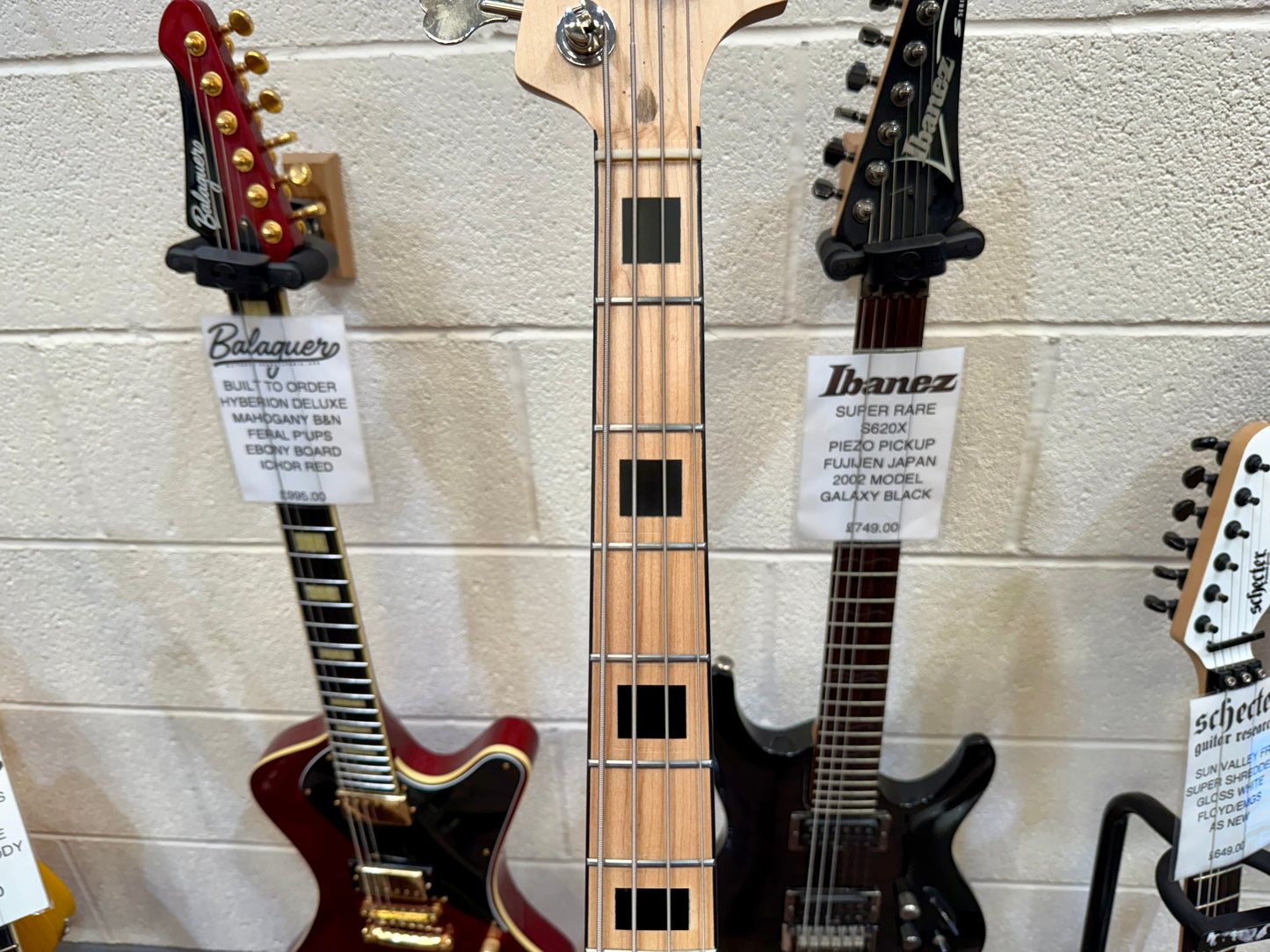 🎸 Fender Squier Classic Vibe '70s Jazz Bass~ Black~ Upgraded Neck 🎸
