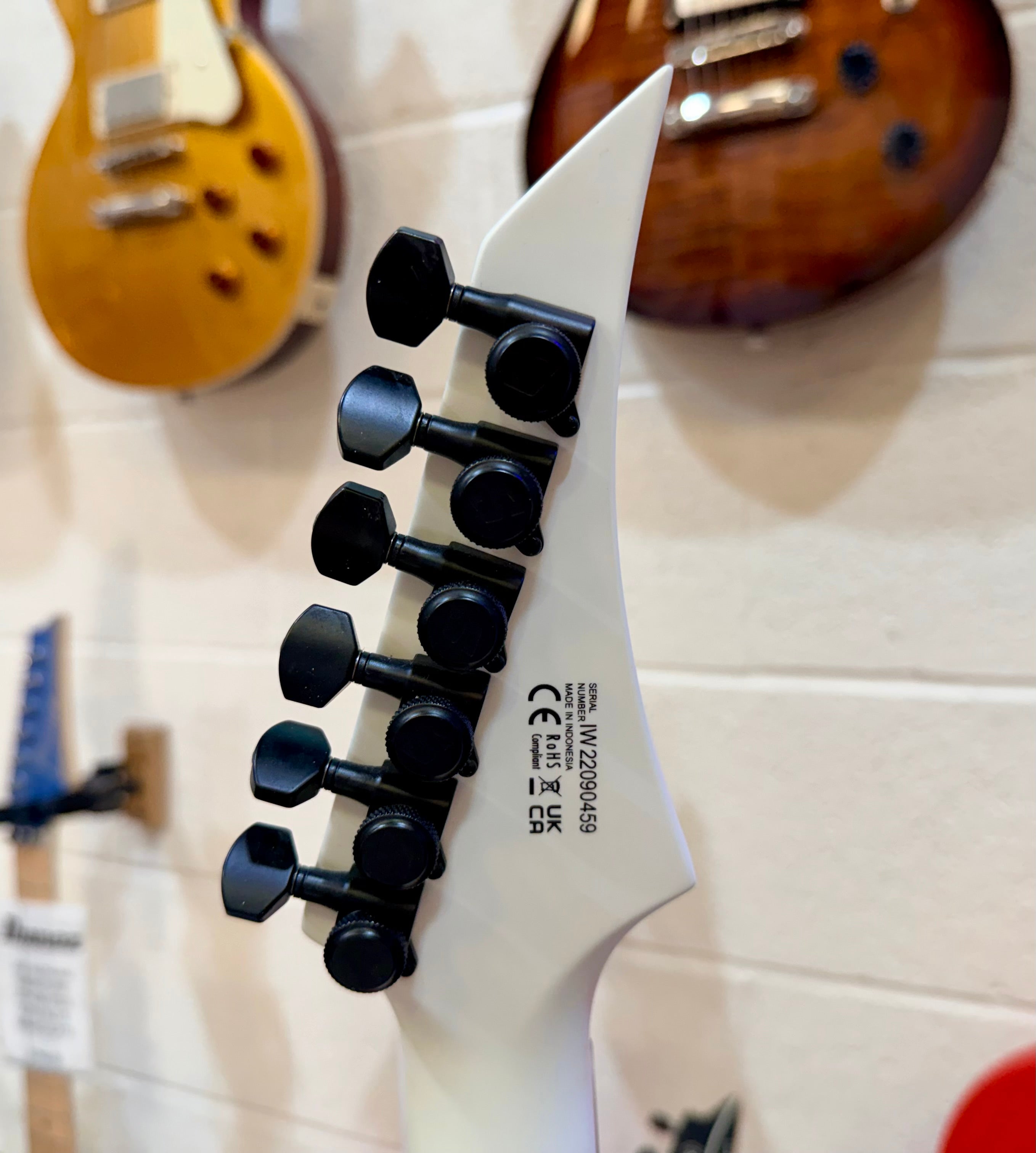 🔥2022🔥 Solar E1.6KW Kirk Windstein Signature~ Explorer Matte White~EMG~Gig Bag