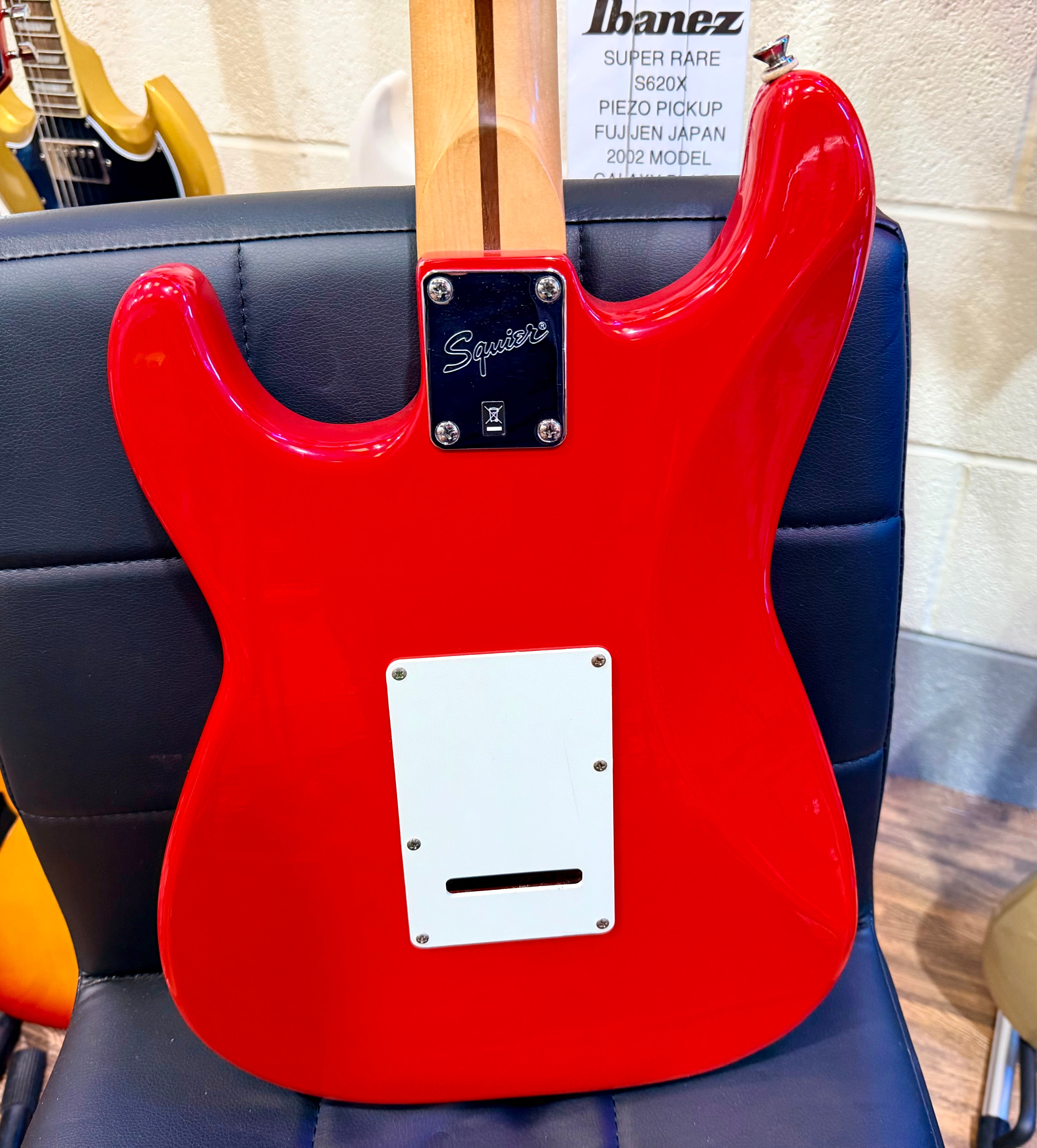 🎸 1995 KOREA 🎸Fender Squier Stratocaster~ Korean Made Strat~ Cherry Red!