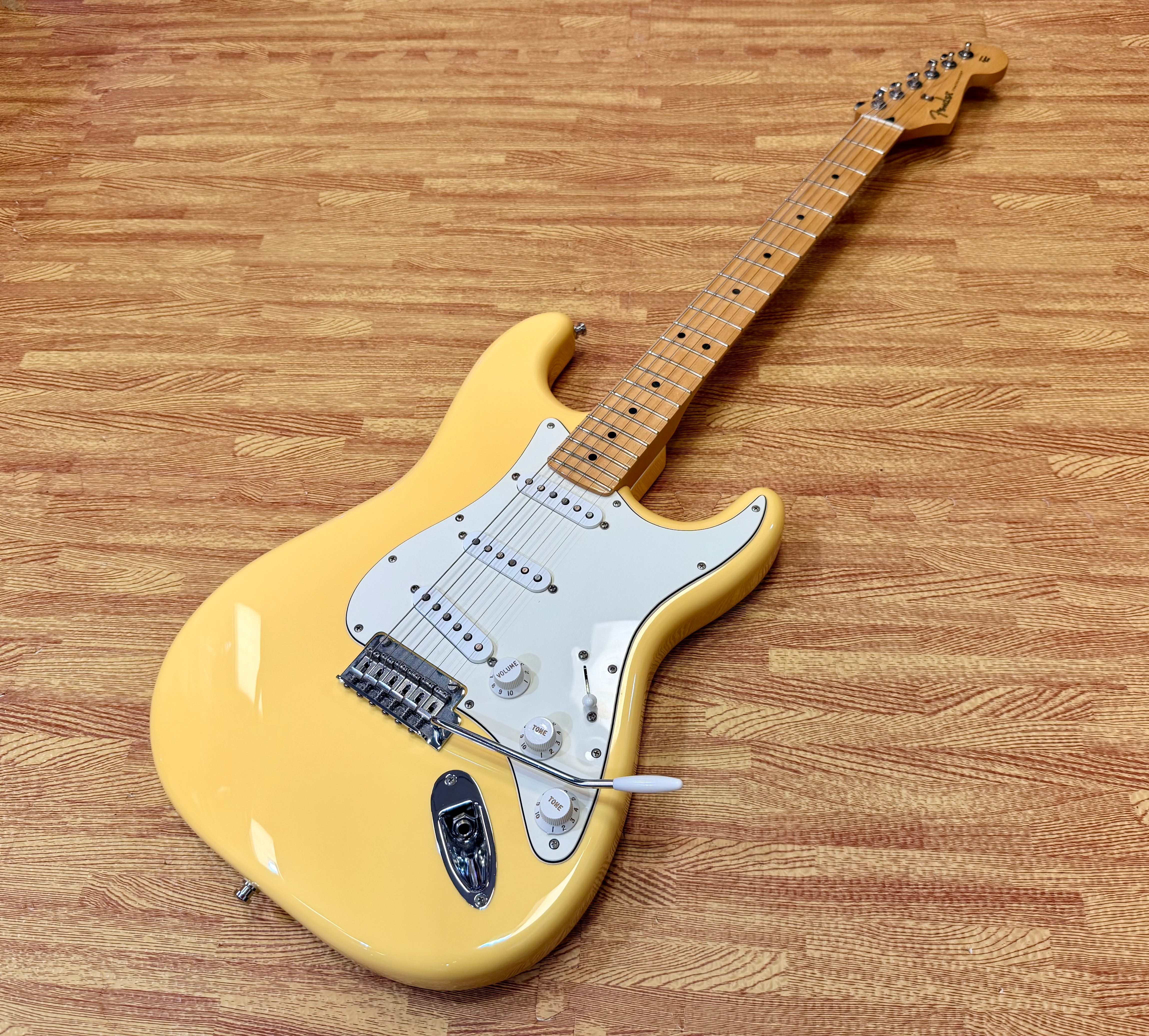 ✨2018✨ Fender Player Stratocaster~ Buttercream~ Maple Neck~ Made in Mexico!