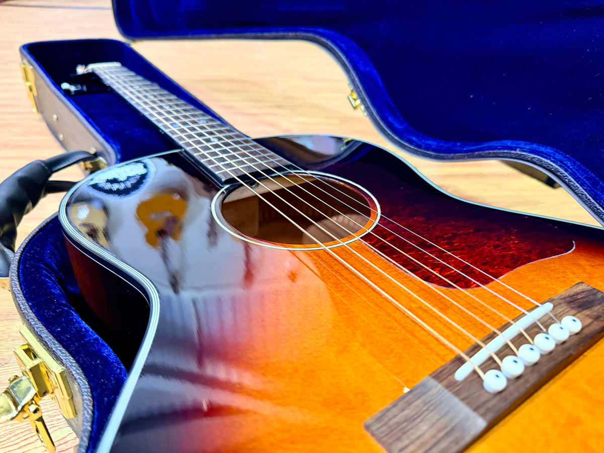 Peerless PGC-65 00 Compact Grand Concert Acoustic Guitar~ Vintage Sunburst OHSC!