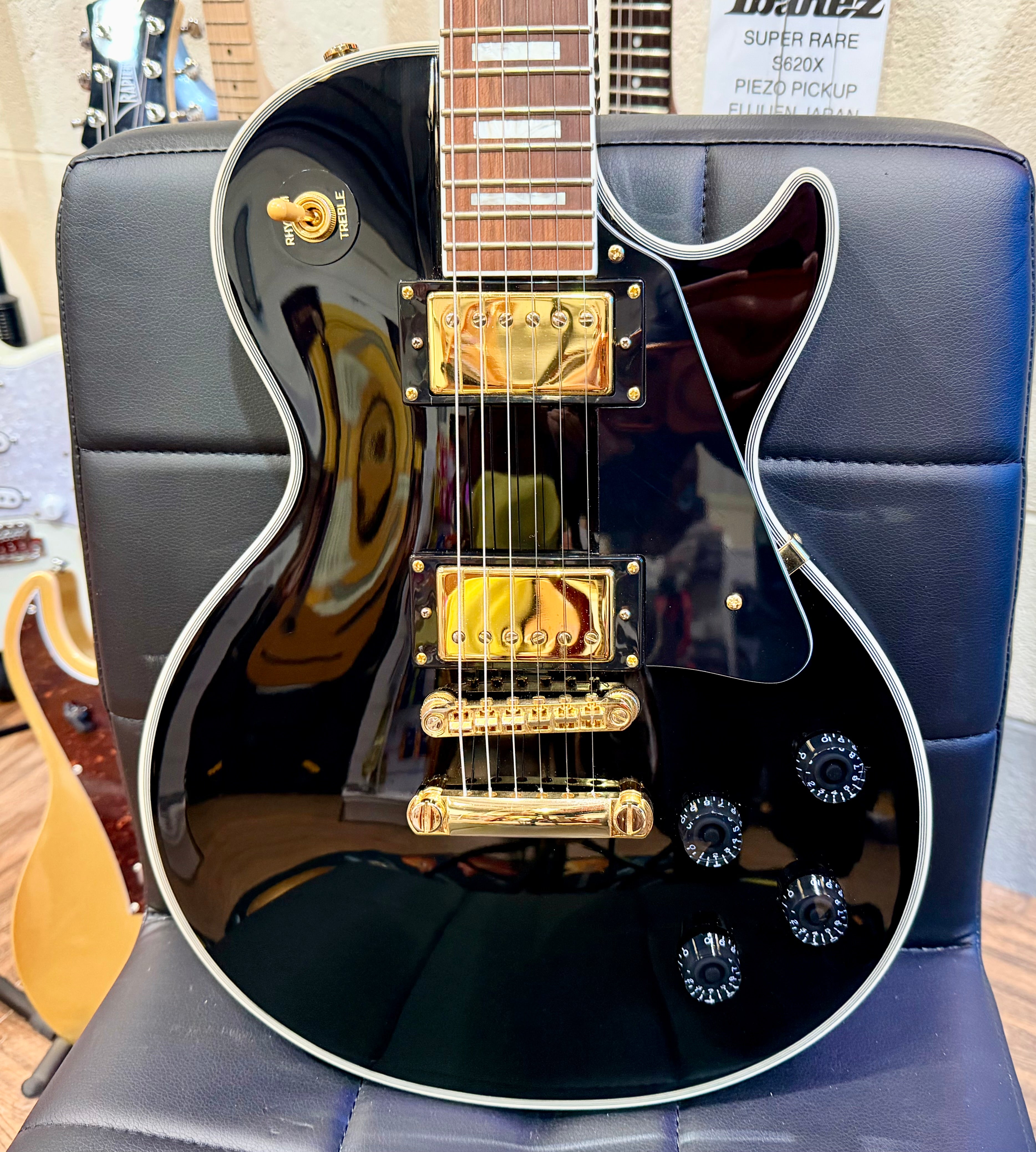 🔥MINT 2023🔥 Tokai UALC62 BB~ Les Paul Custom Style~ Gloss Black/Gold Hardware!