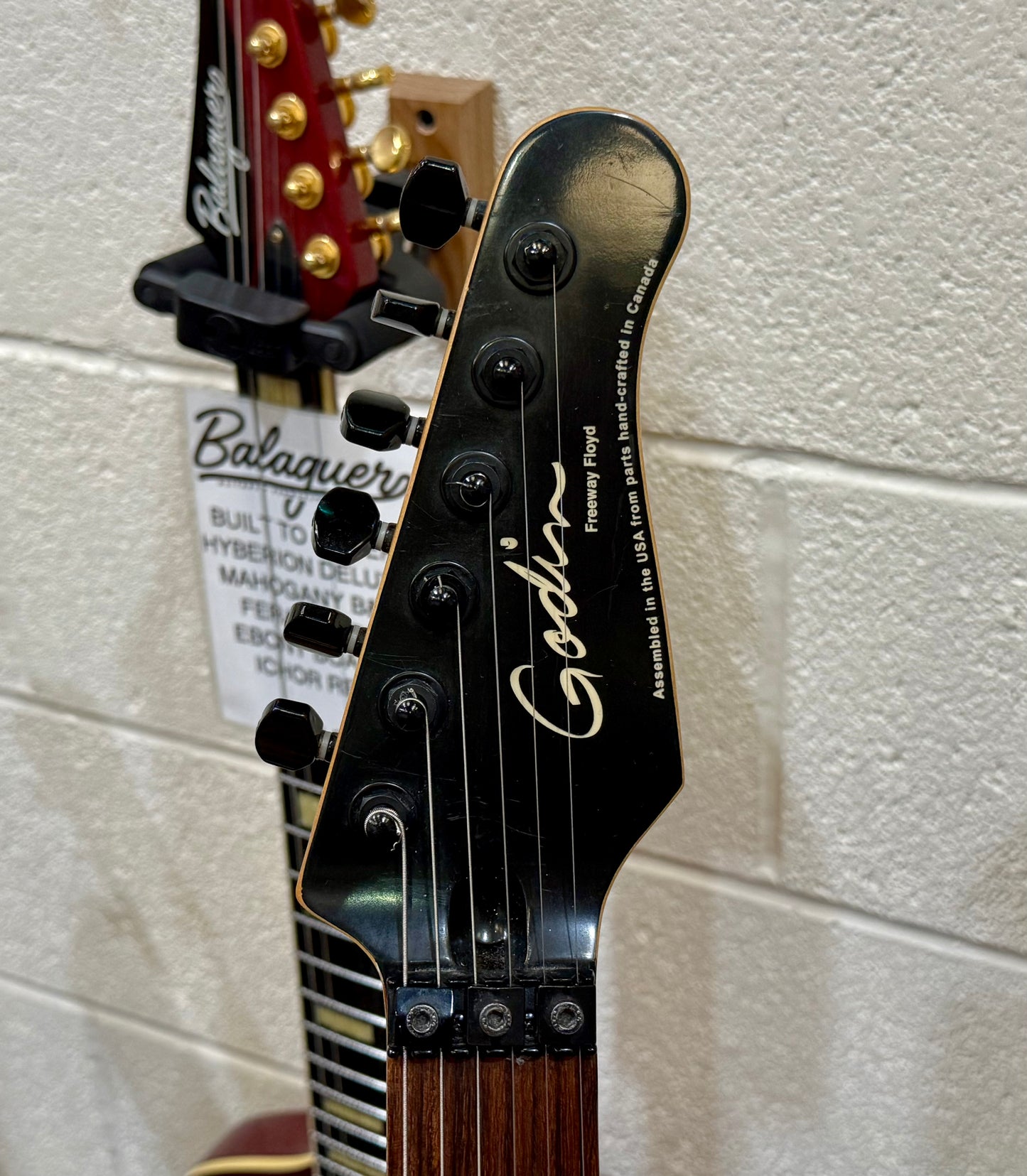🔥VERY RARE🔥 Godin Freeway Floyd Superstrat Electric Guitar~ Black Pearl~ Case!