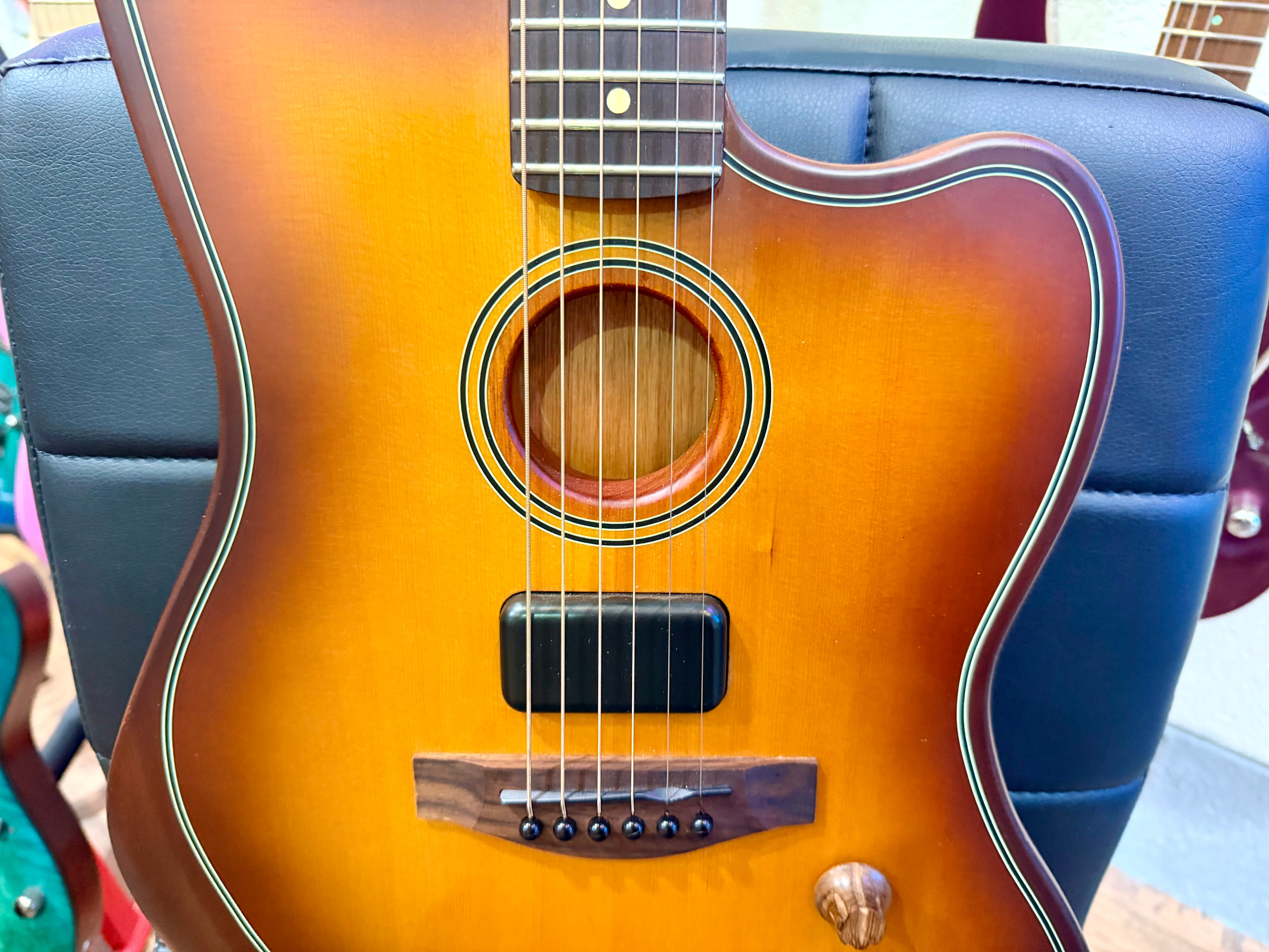 🍯2025🍯 Fender Acoustasonic Standard Jazzmaster~ Honey Burst Finish~ Mint!