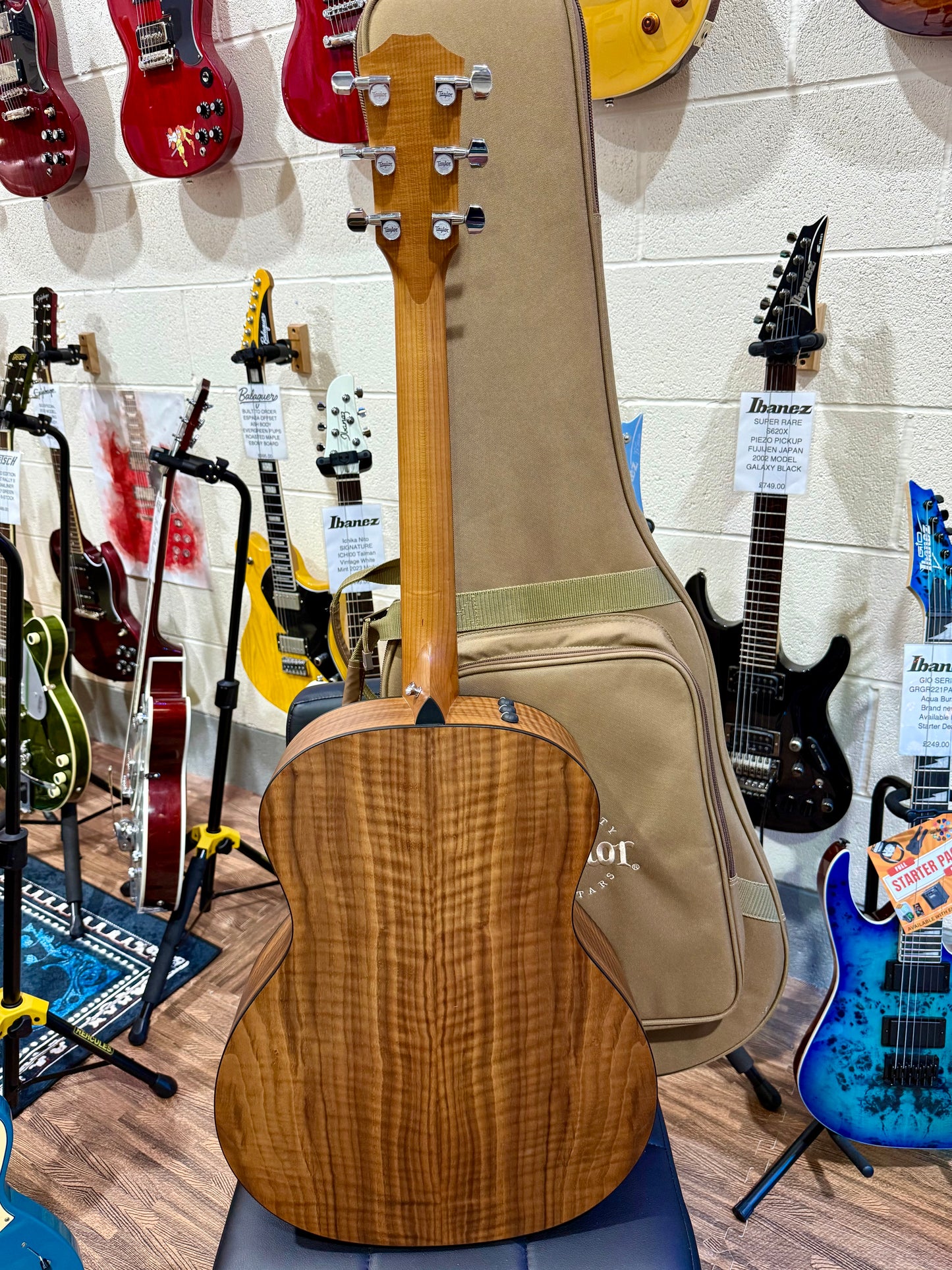 🌟2022 MINT🌟 Taylor 114e Natural Satin~Grand Auditorium Electro-Acoustic Guitar